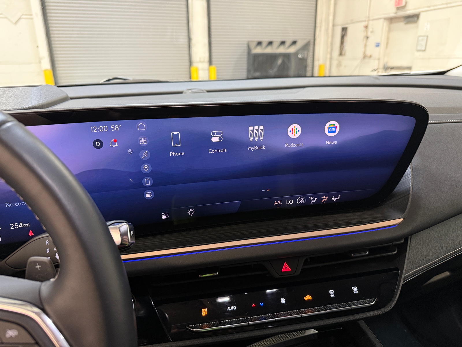 Thumbnail: 2024 Buick Envision - 3