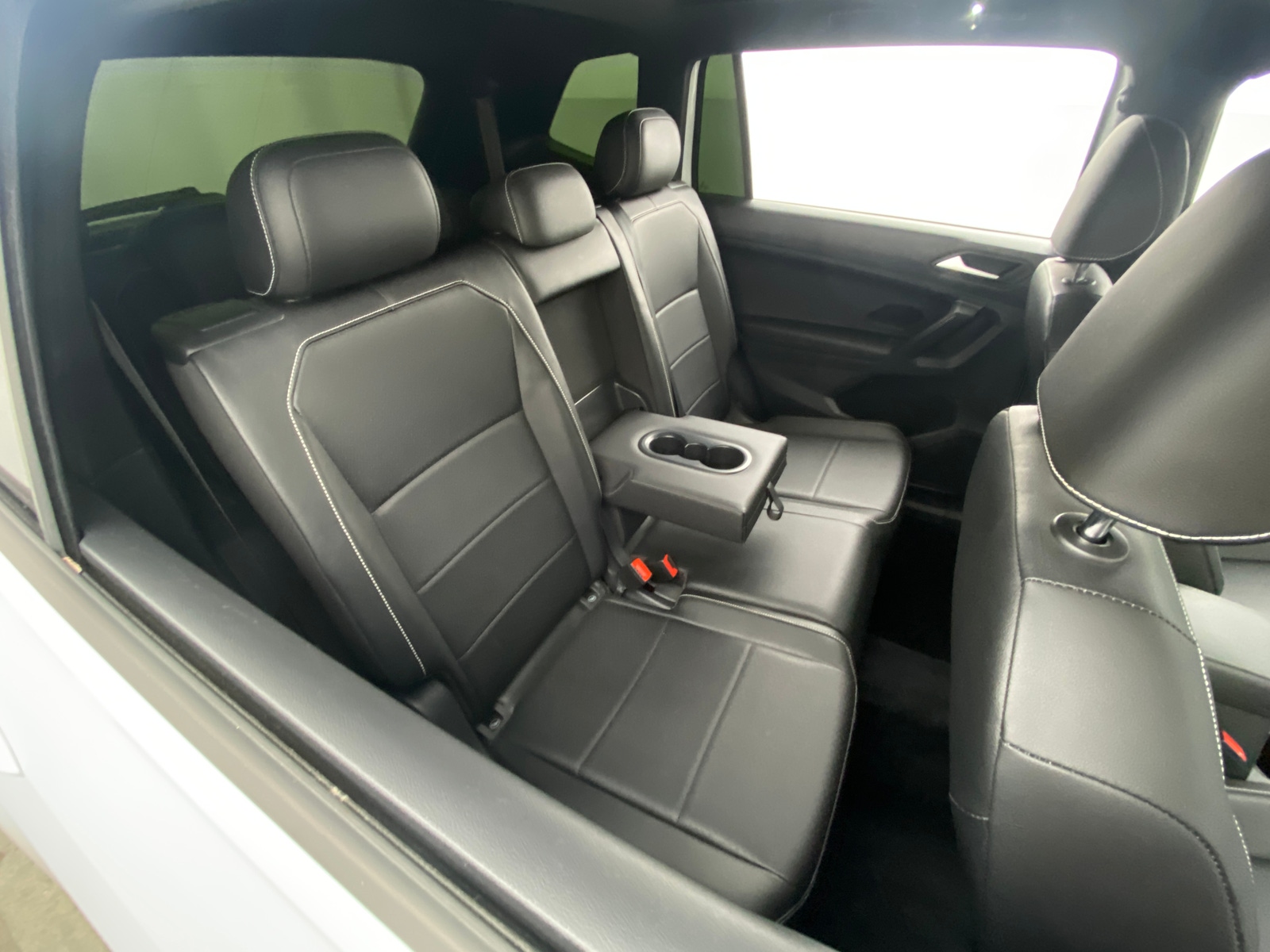 Thumbnail: 2021 Volkswagen Tiguan - 6