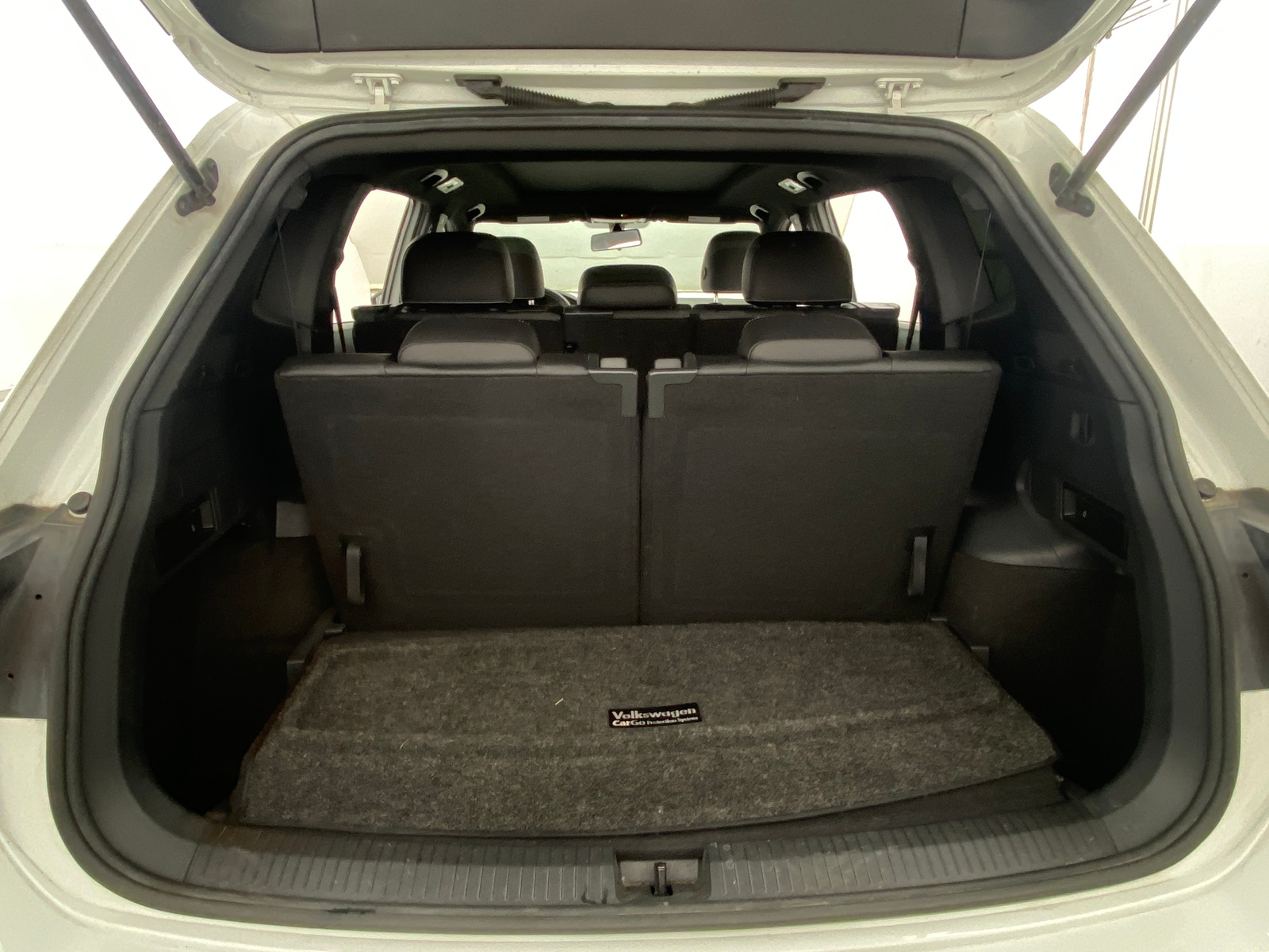 Thumbnail: 2021 Volkswagen Tiguan - 7