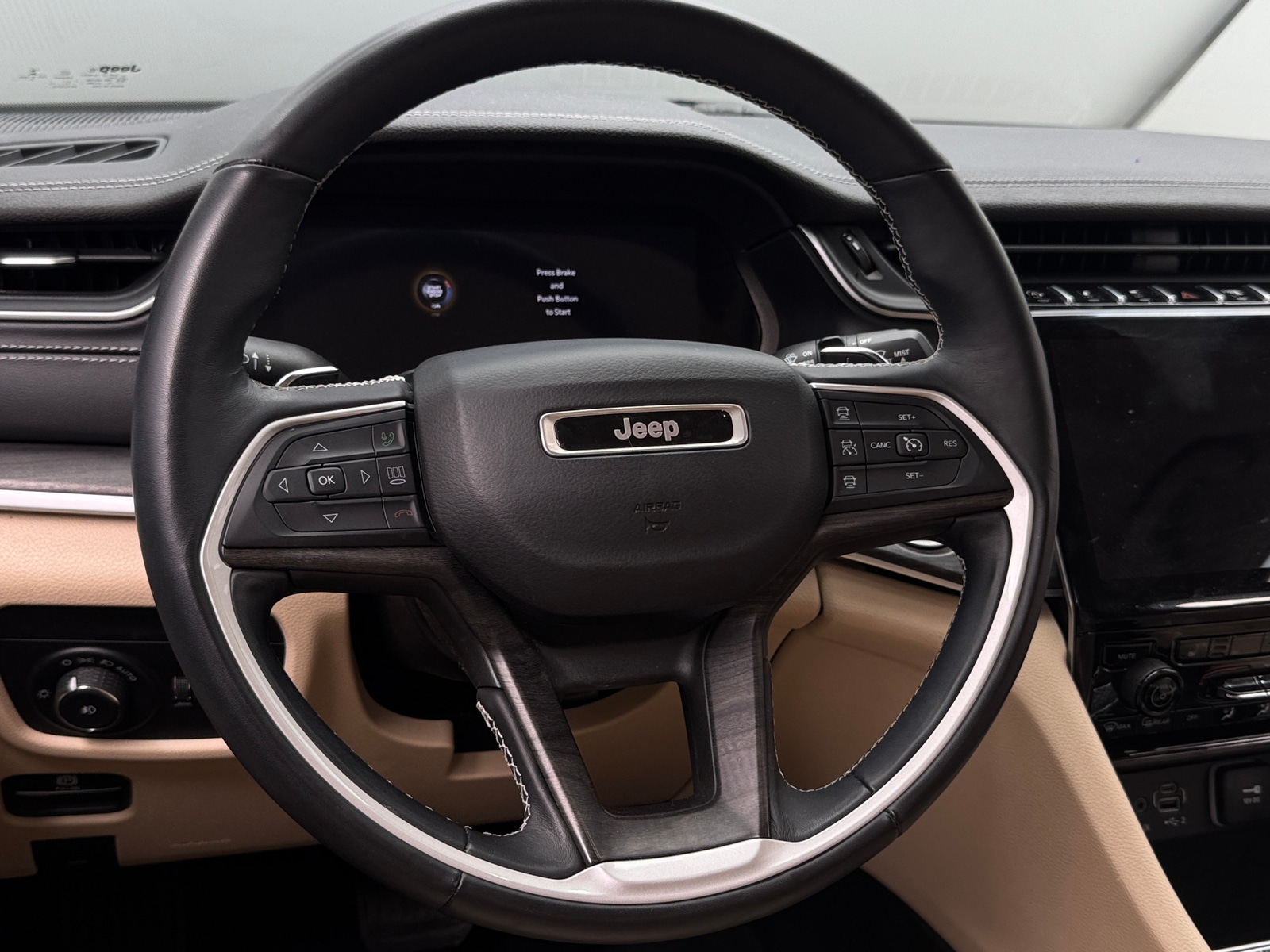 Thumbnail: 2021 Jeep Grand Cherokee L - 4