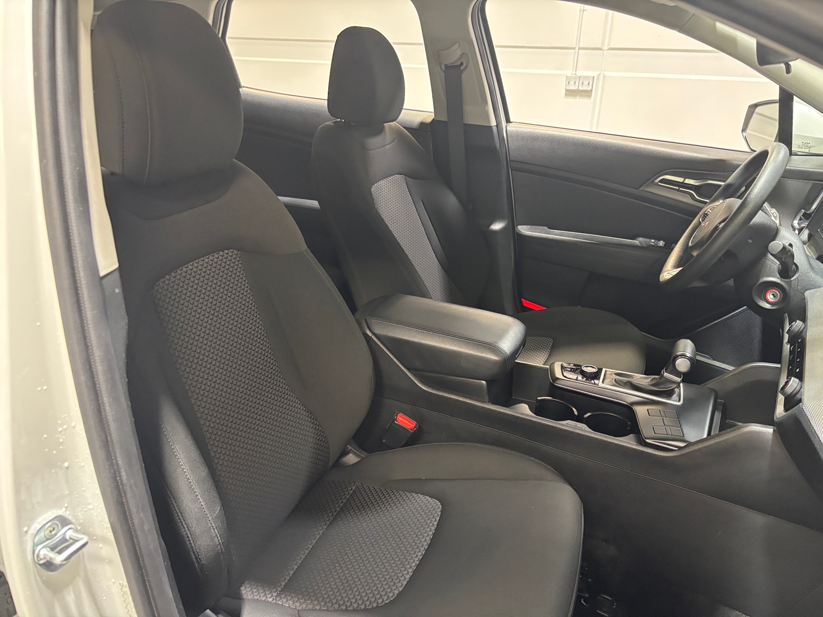 Thumbnail: 2023 Kia Sportage - 2