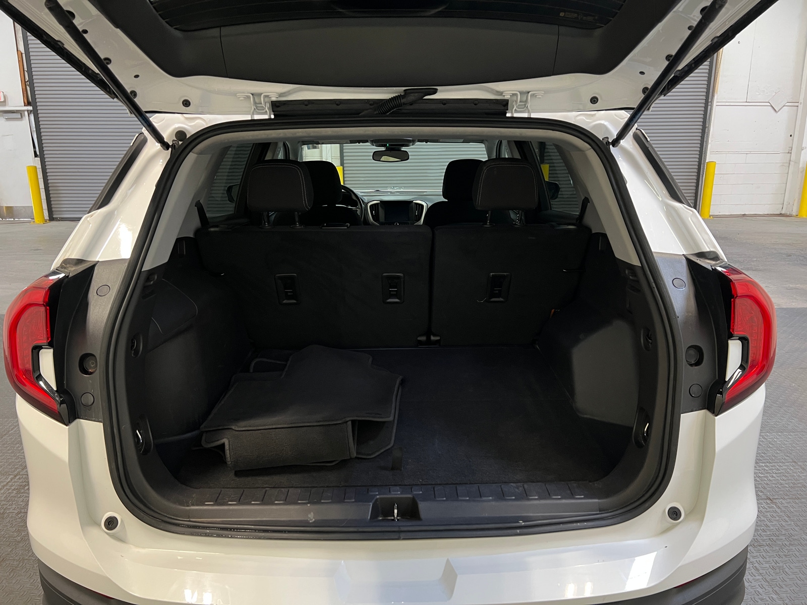 Thumbnail: 2024 GMC Terrain - 7