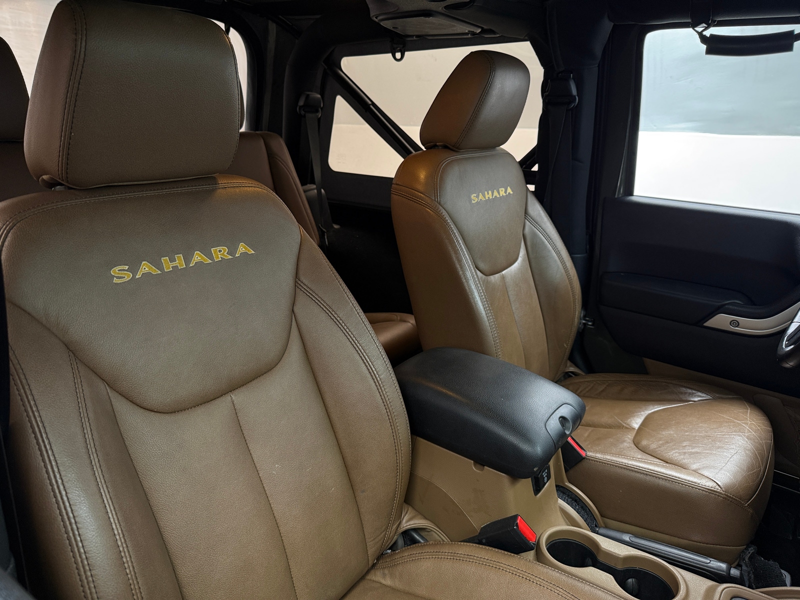 Thumbnail: 2015 Jeep Wrangler - 2