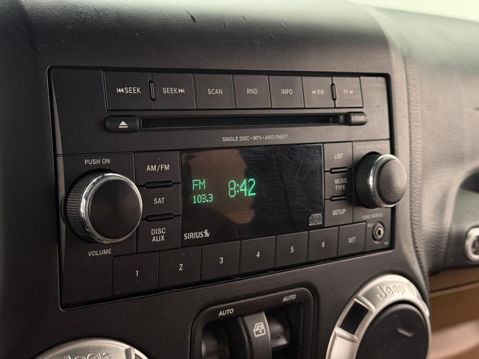 Thumbnail: 2015 Jeep Wrangler - 3