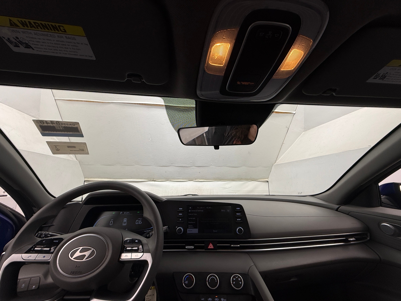 Thumbnail: 2024 Hyundai Elantra - 3