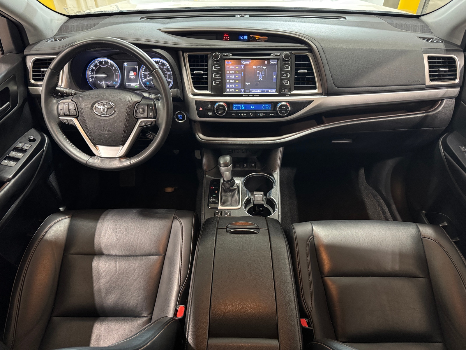 Thumbnail: 2019 Toyota Highlander - 2