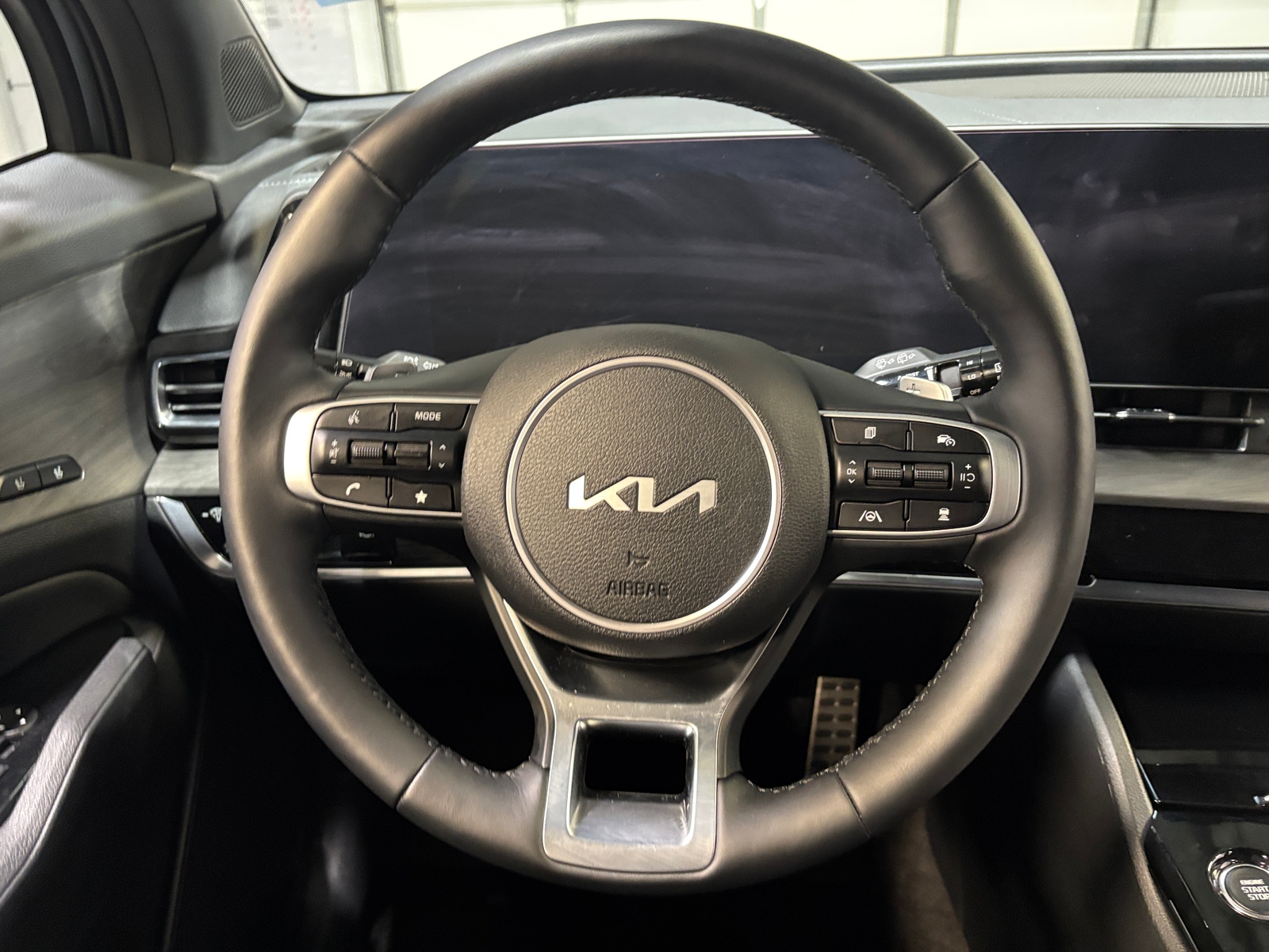 Thumbnail: 2025 Kia Sportage - 4