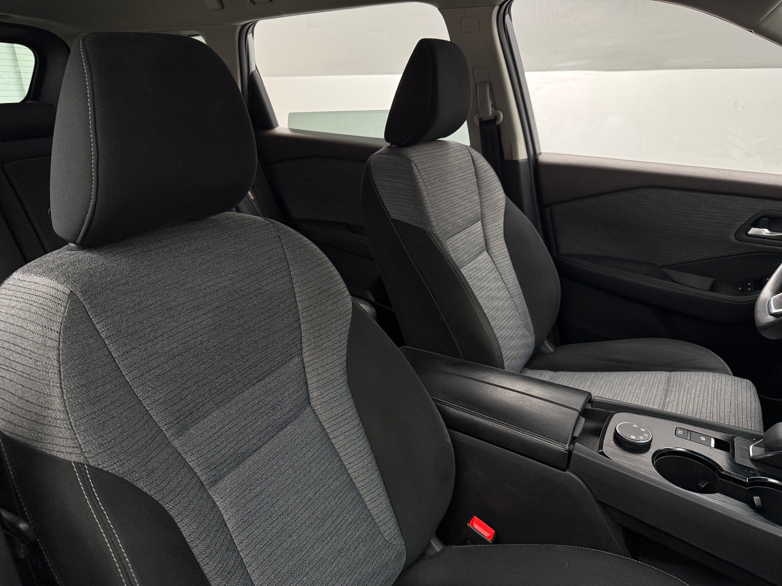 Thumbnail: 2023 Nissan Rogue - 2