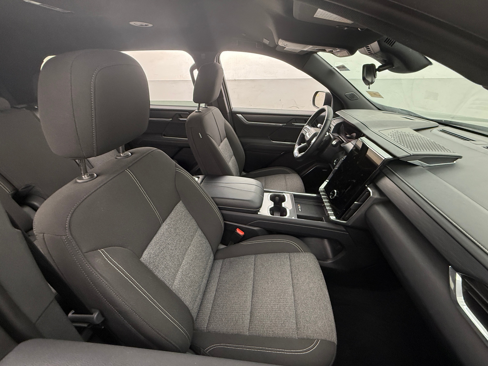 Thumbnail: 2025 GMC Acadia - 2