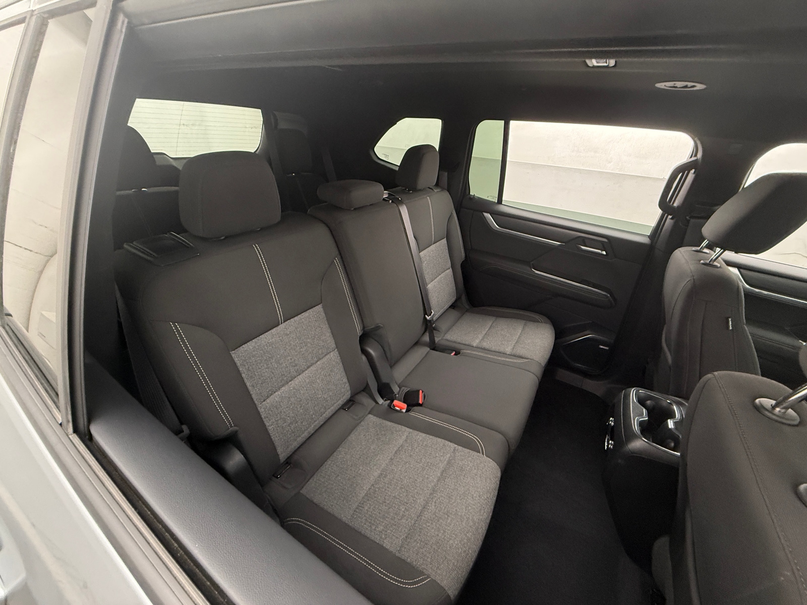 Thumbnail: 2025 GMC Acadia - 6