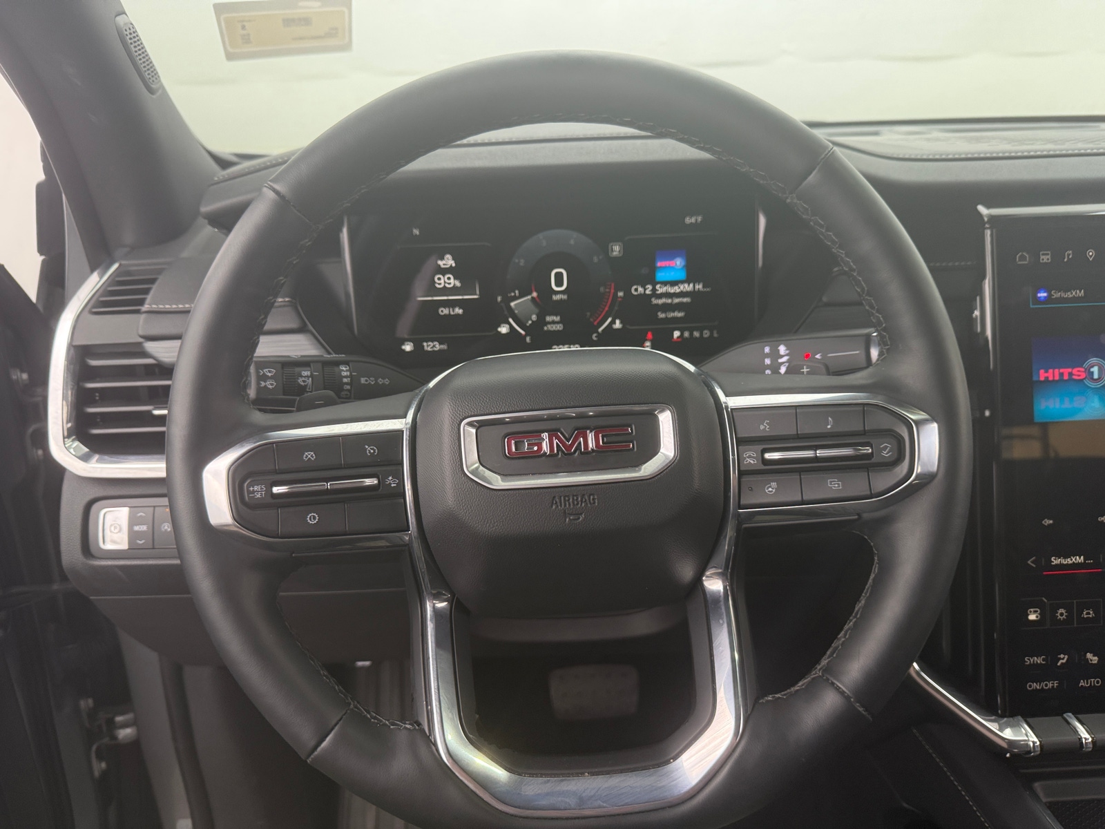 Thumbnail: 2025 GMC Acadia - 5