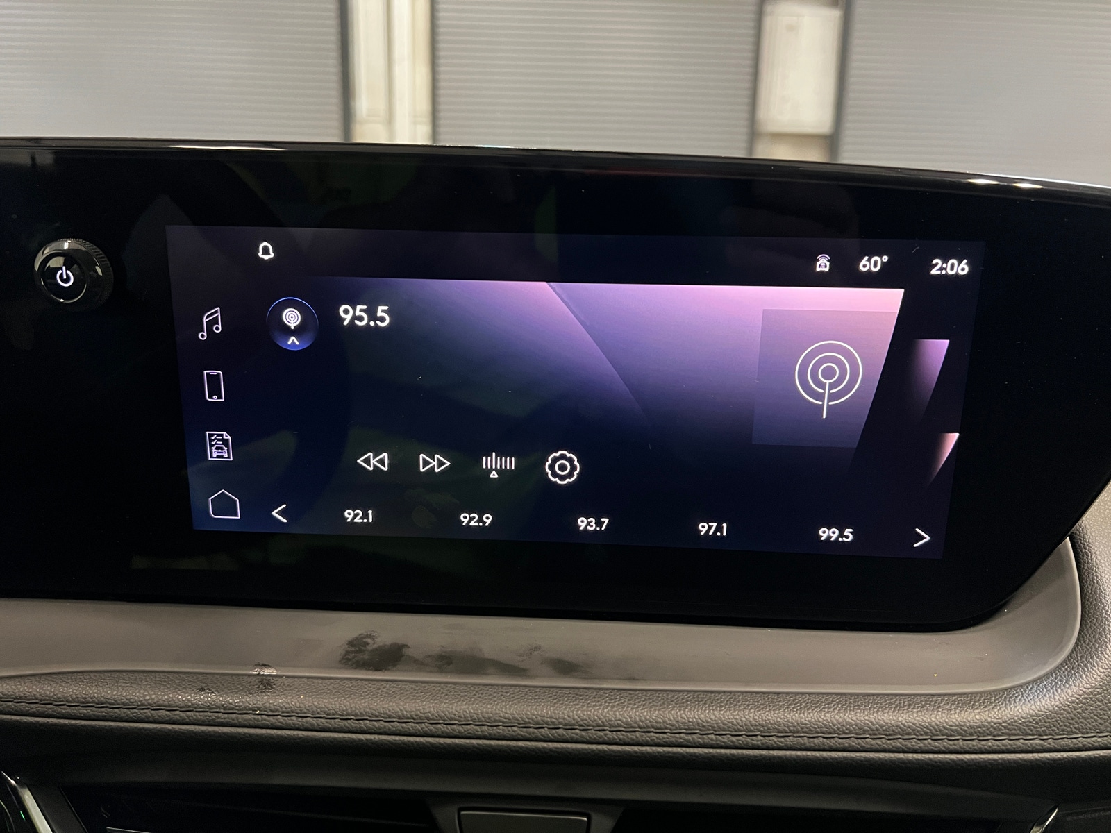 Thumbnail: 2025 Buick Encore GX - 4