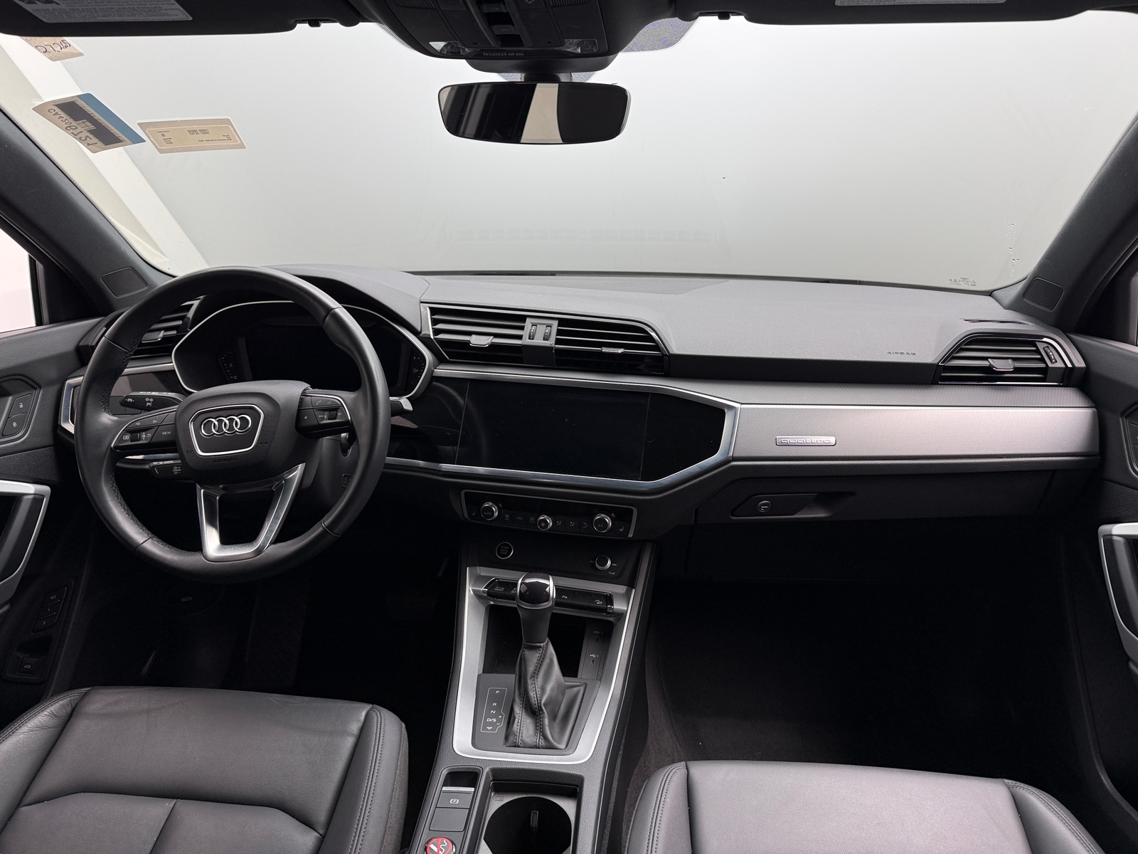 Thumbnail: 2022 Audi Q3 - 2