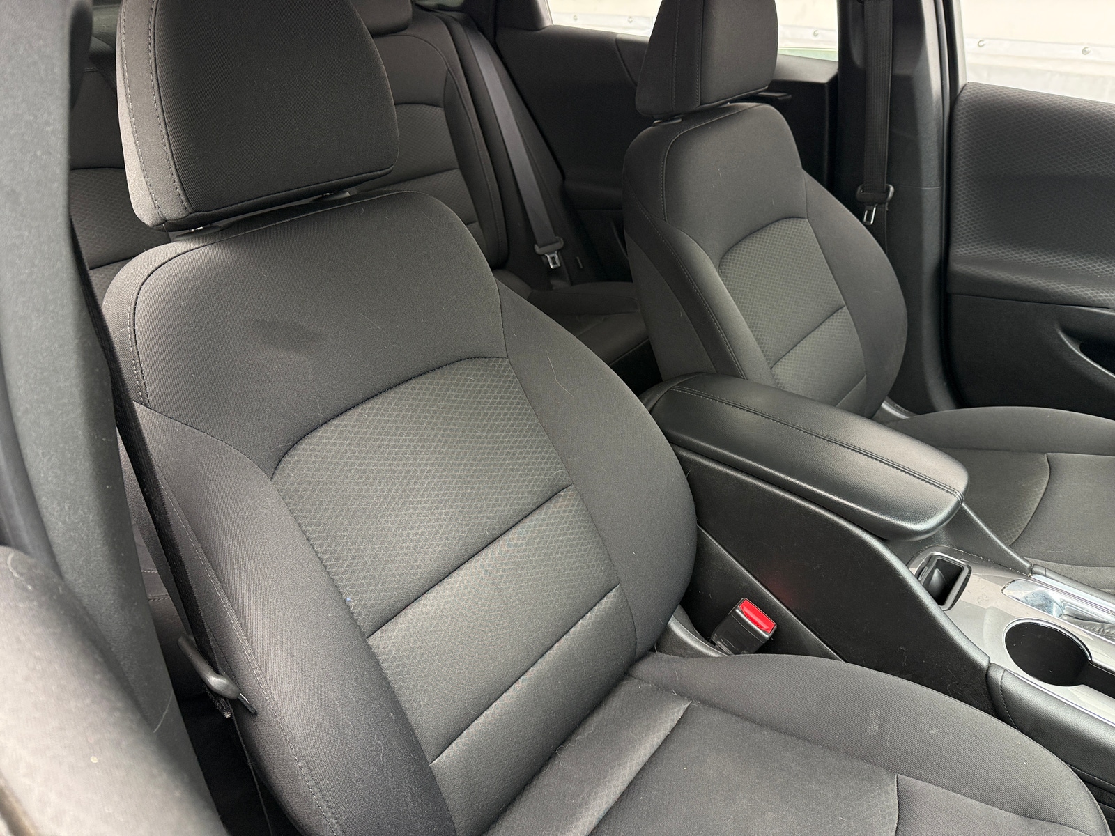 Thumbnail: 2017 Chevrolet Malibu - 2