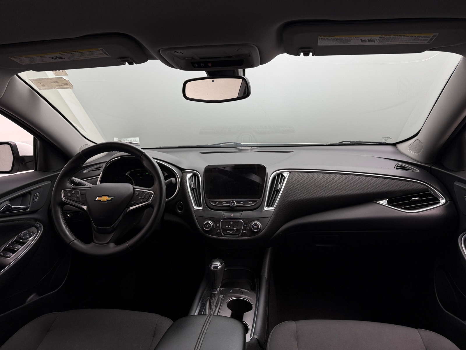 Thumbnail: 2017 Chevrolet Malibu - 3