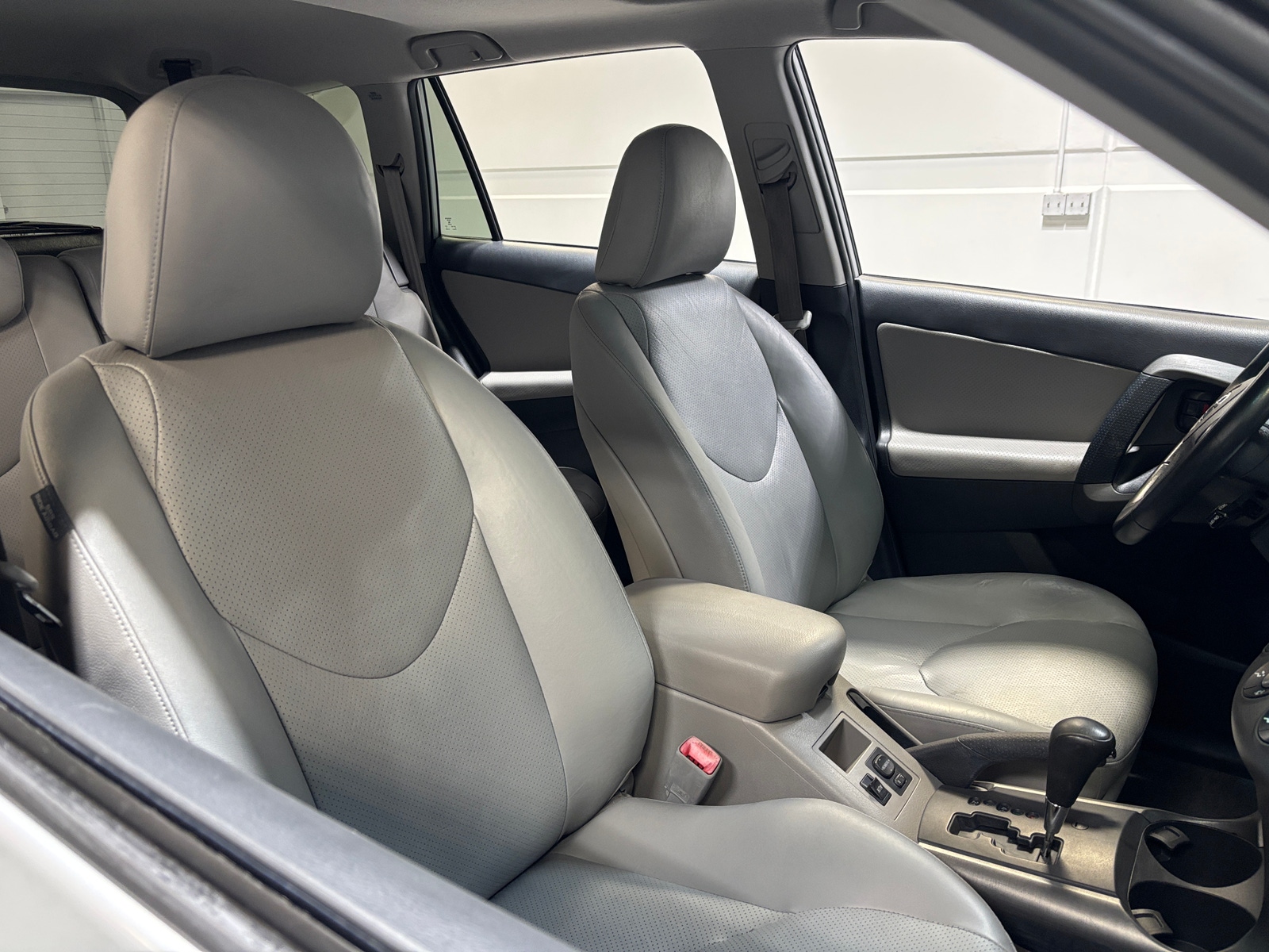 Thumbnail: 2010 Toyota RAV4 - 2