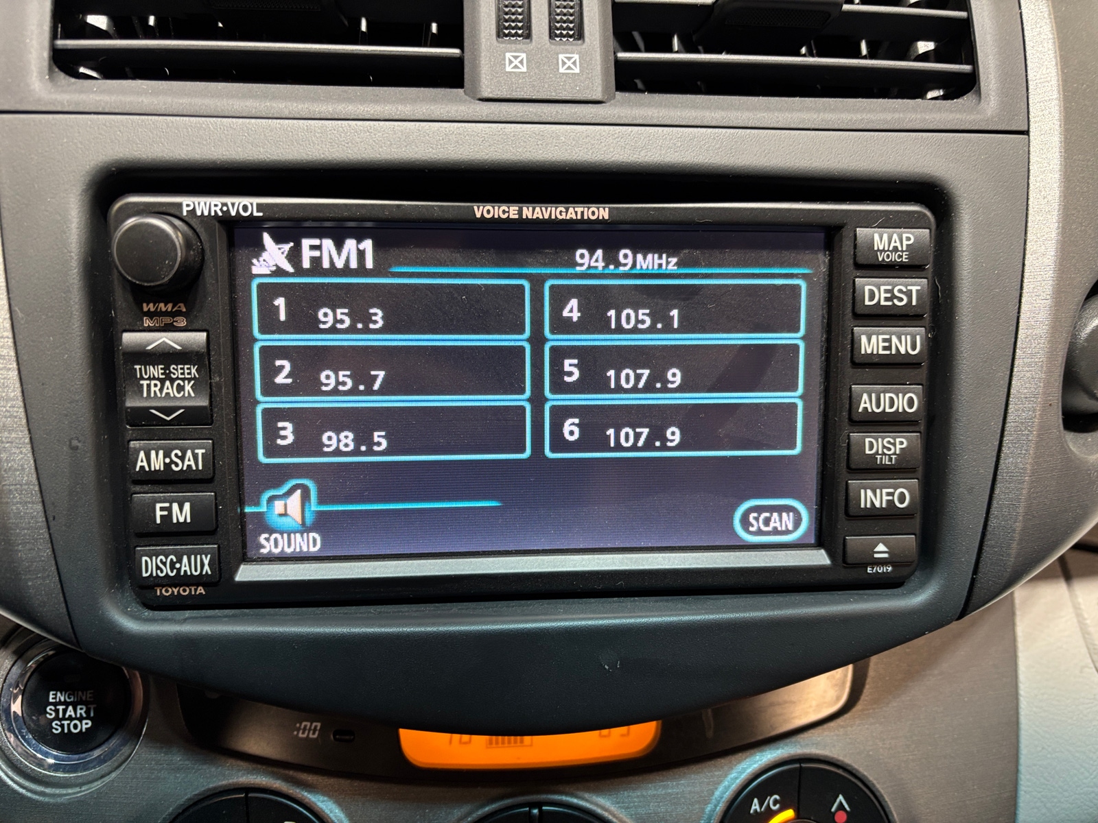 Thumbnail: 2010 Toyota RAV4 - 4