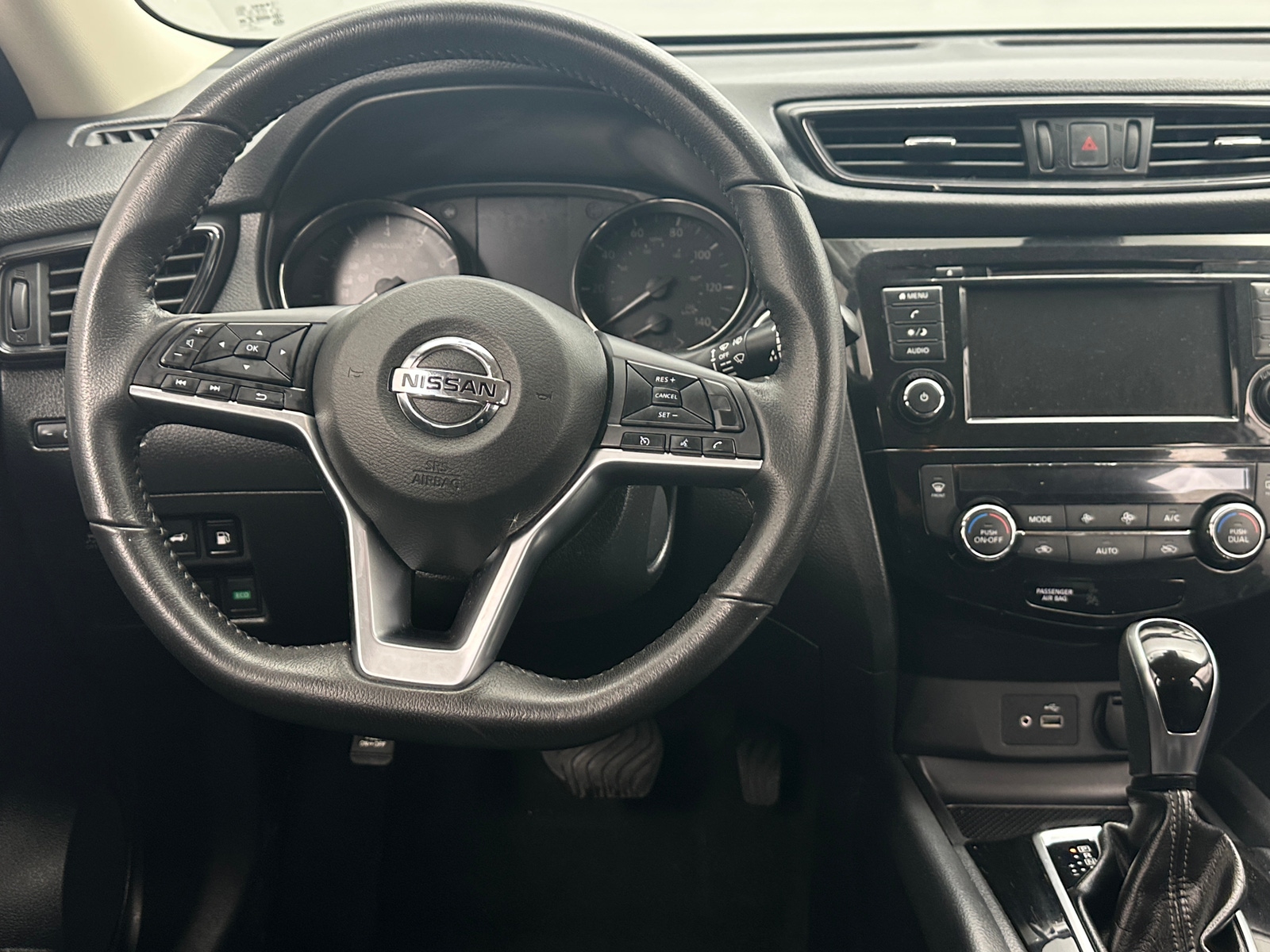 Thumbnail: 2020 Nissan Rogue - 5