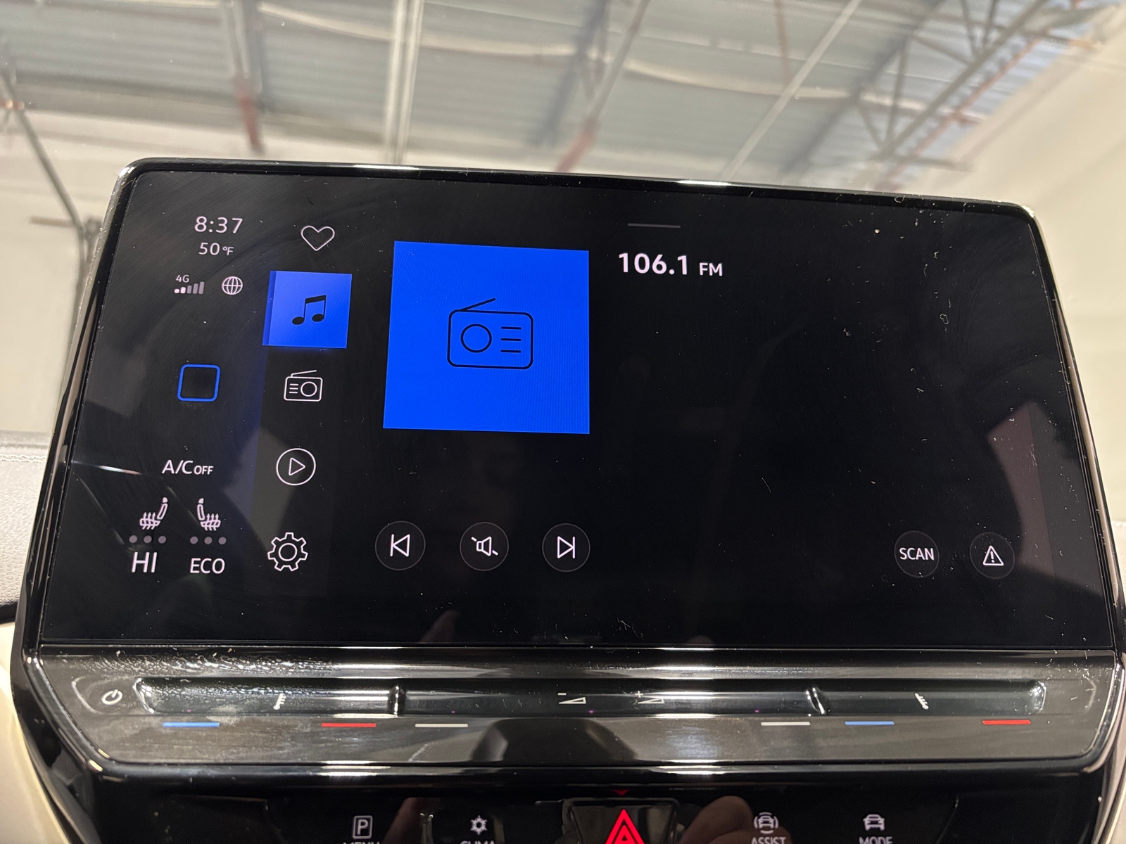 Thumbnail: 2023 Volkswagen ID.4 - 3