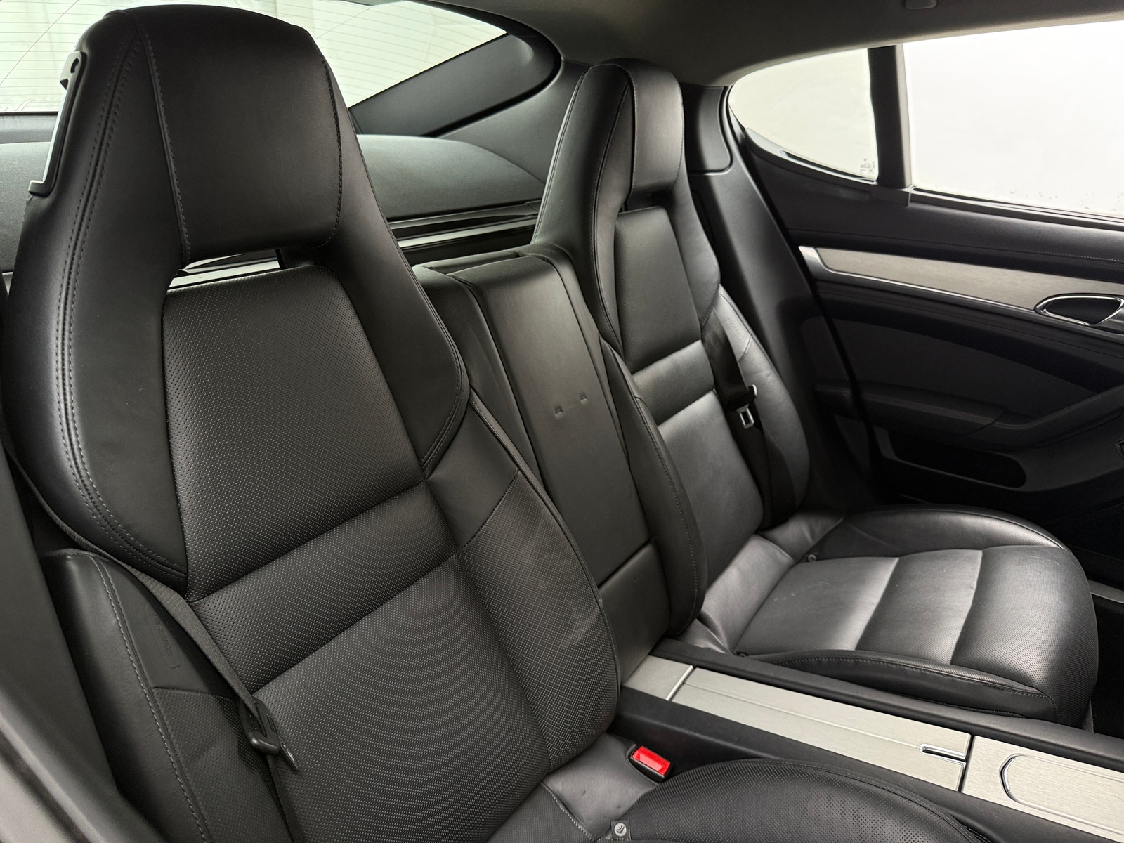 Thumbnail: 2013 Porsche Panamera - 5