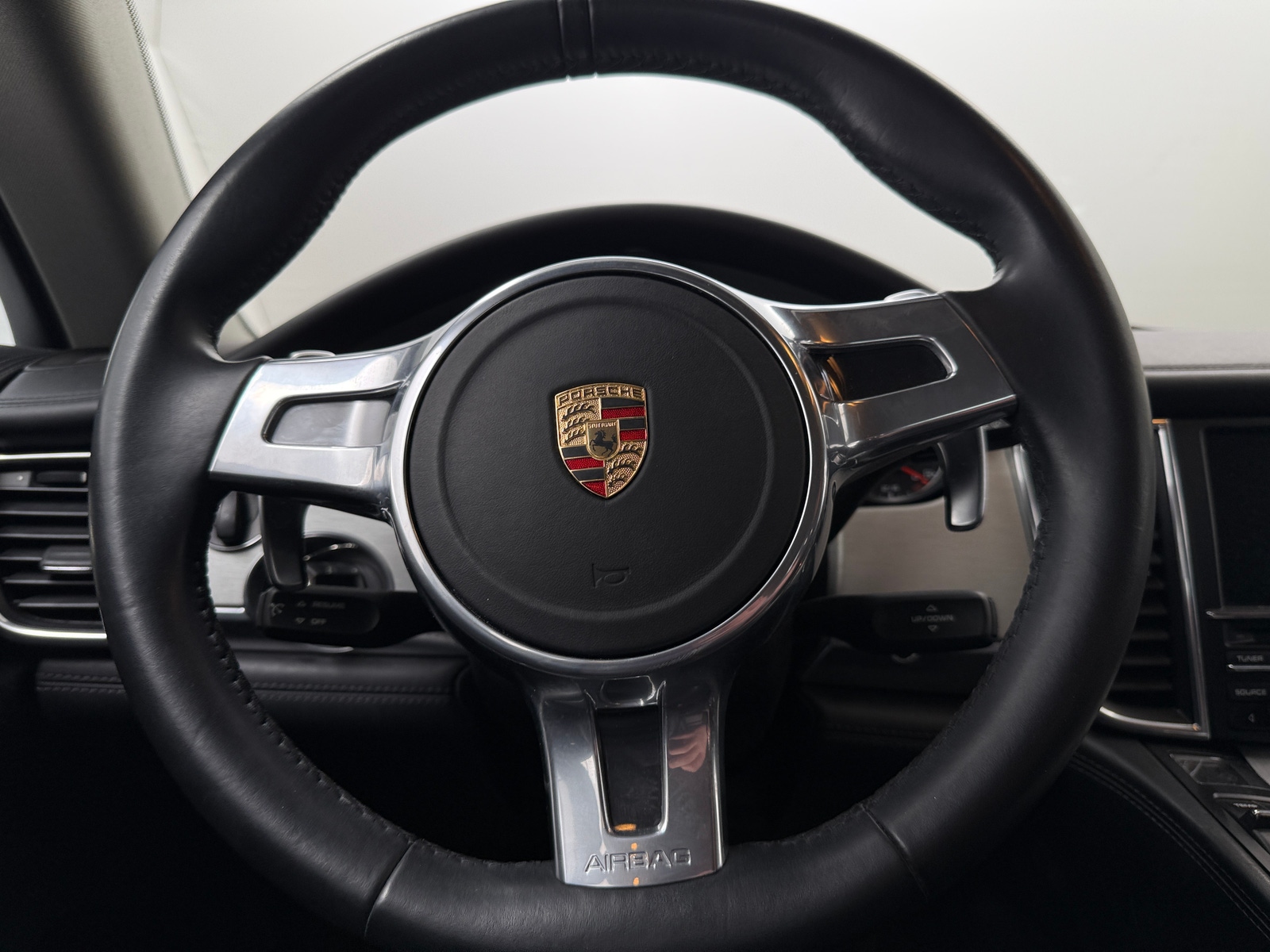 Thumbnail: 2013 Porsche Panamera - 4