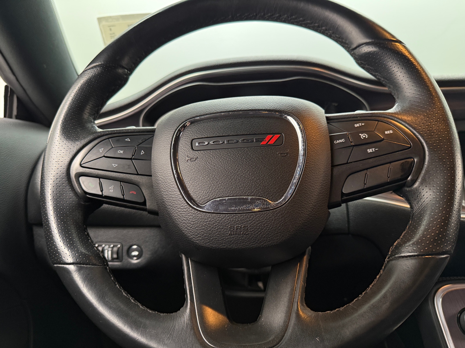 Thumbnail: 2018 Dodge Challenger - 4