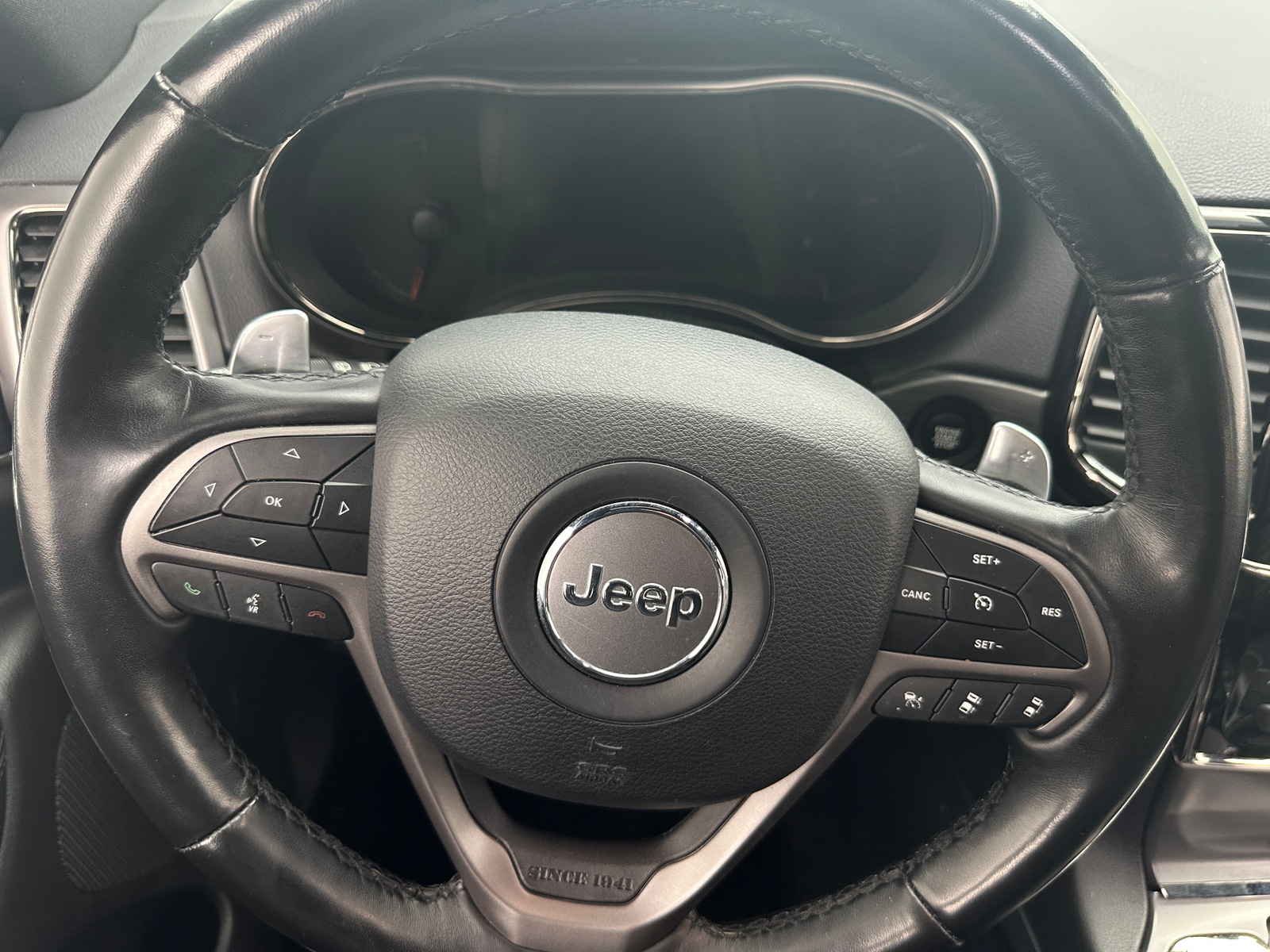 Thumbnail: 2020 Jeep Grand Cherokee - 4