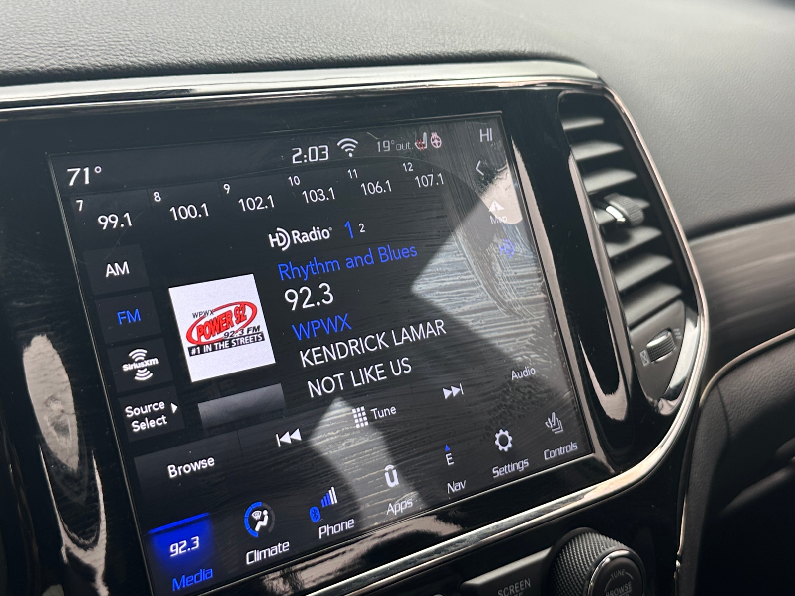 Thumbnail: 2020 Jeep Grand Cherokee - 3