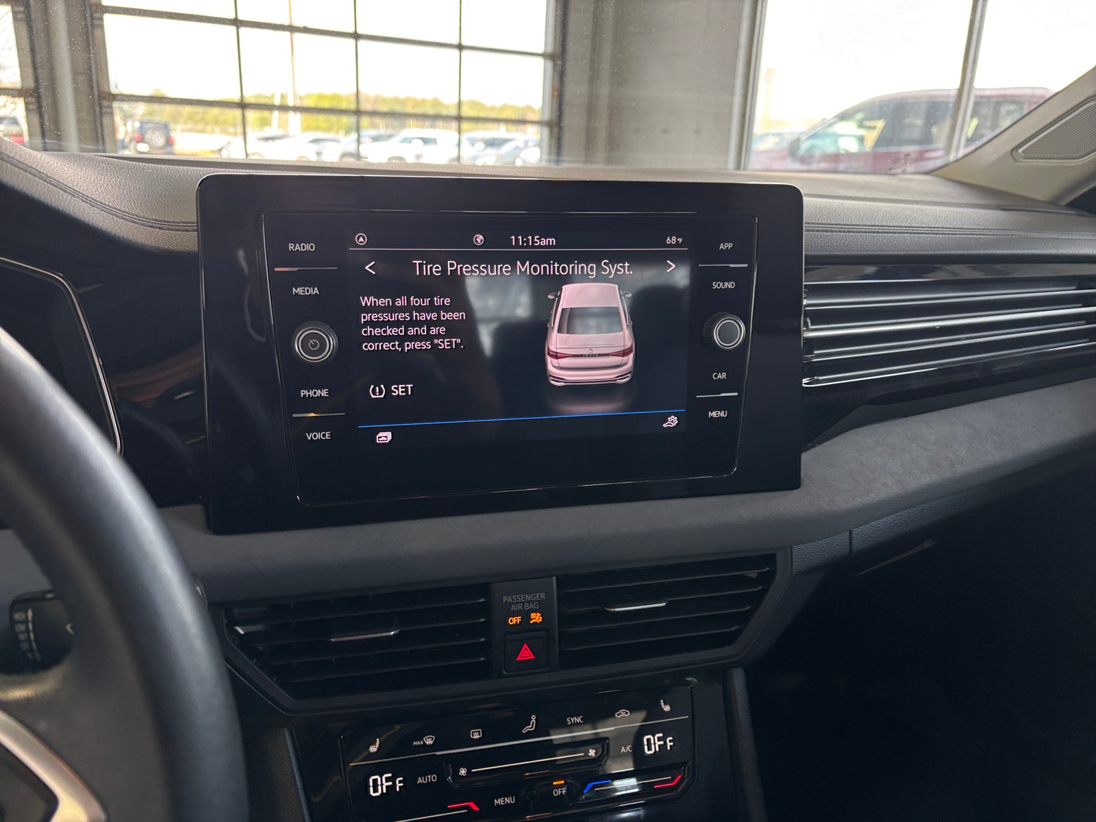 Thumbnail: 2025 Volkswagen Jetta - 4