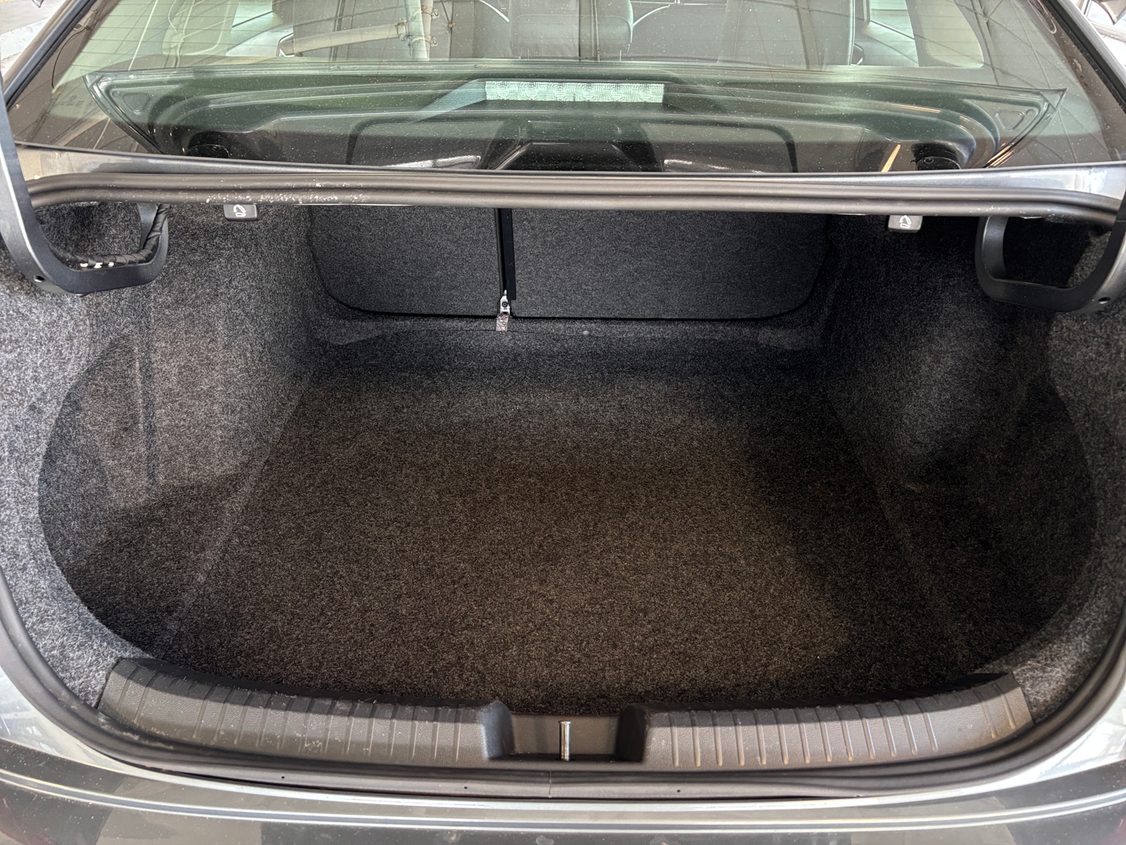 Thumbnail: 2025 Volkswagen Jetta - 6