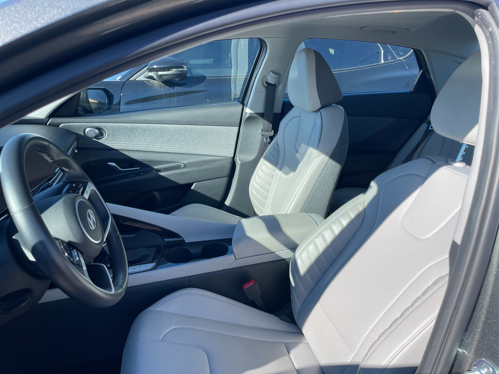 Thumbnail: 2025 Hyundai Elantra - 2