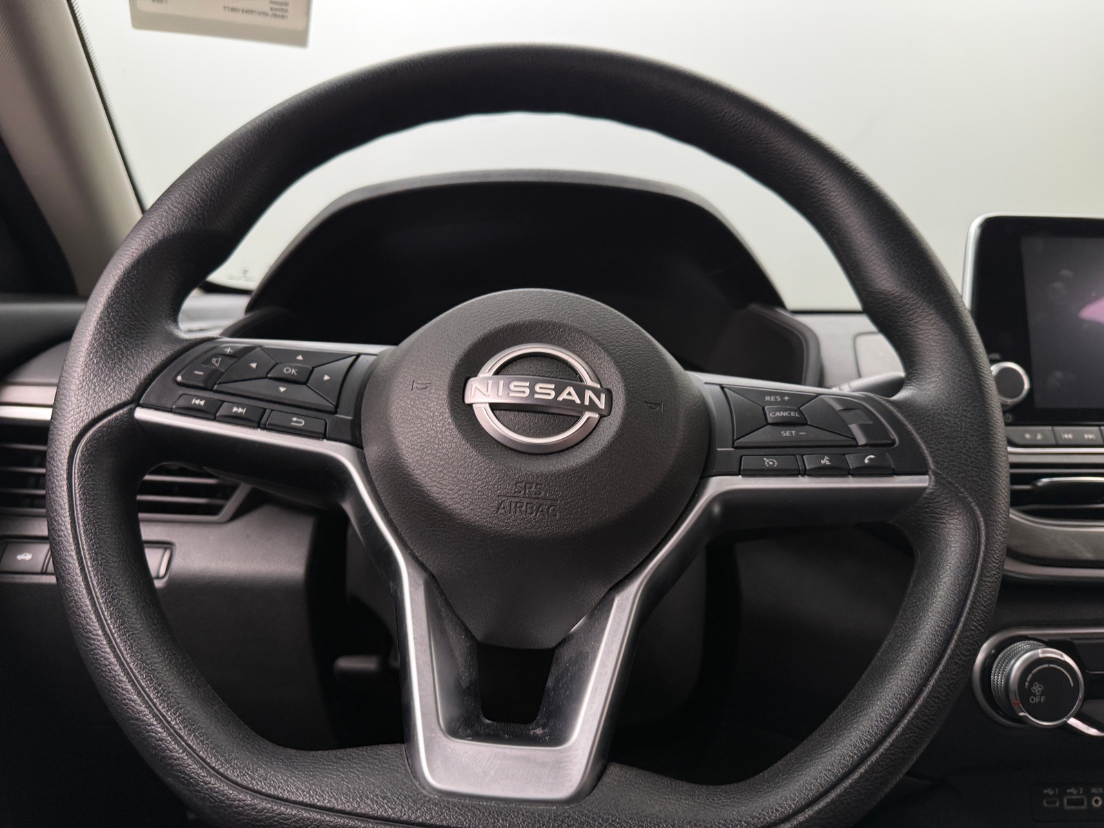 Thumbnail: 2024 Nissan Altima - 5