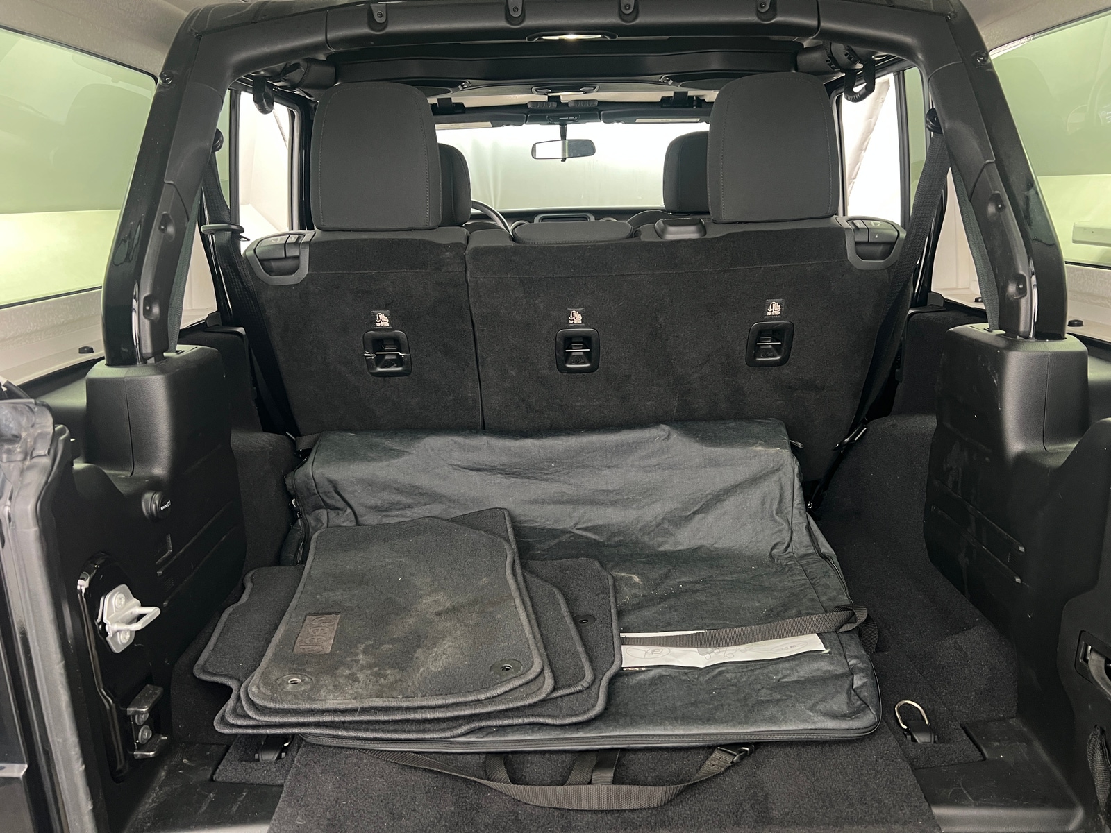 Thumbnail: 2018 Jeep Wrangler - 7