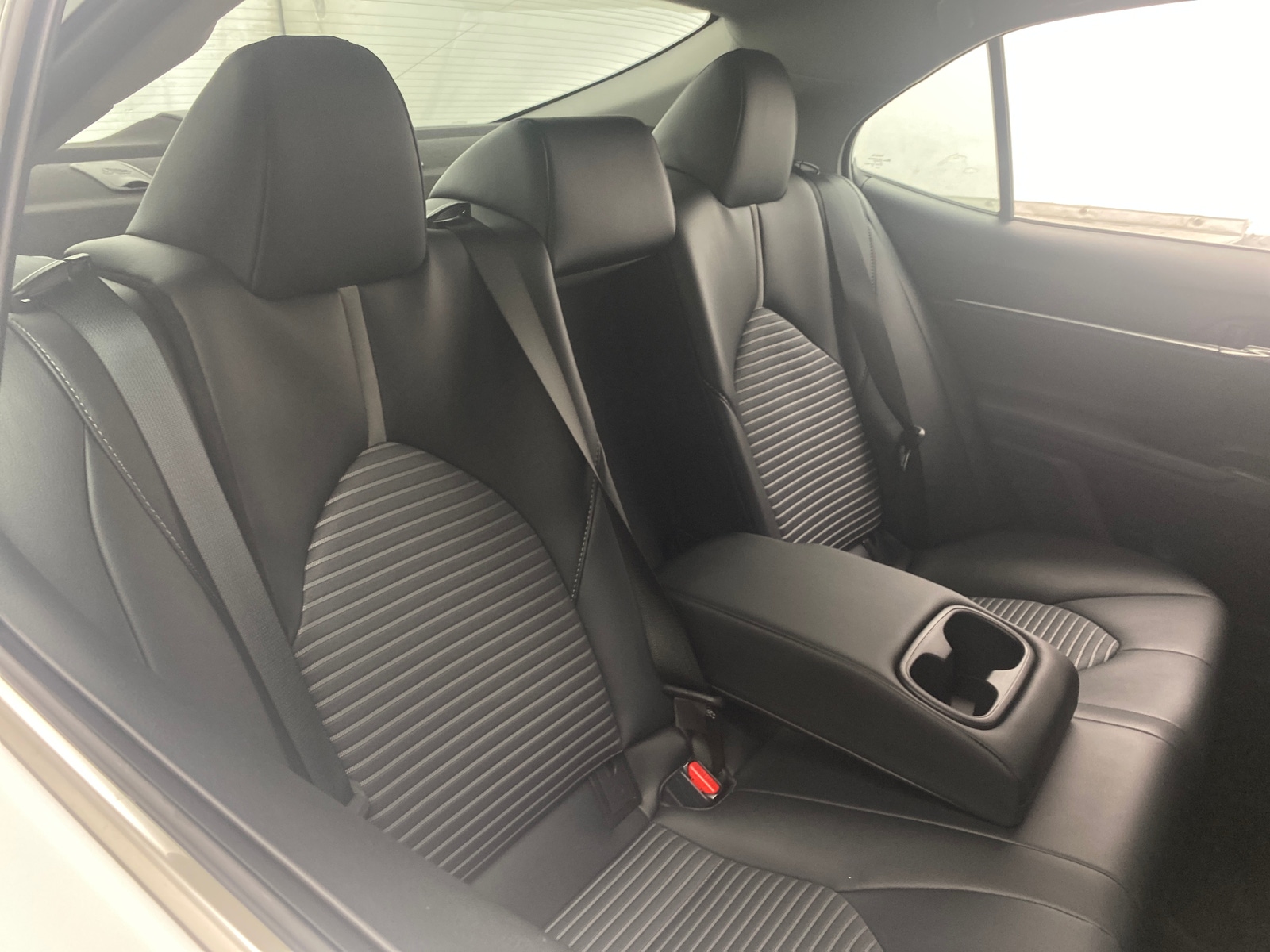 Thumbnail: 2020 Toyota Camry - 6