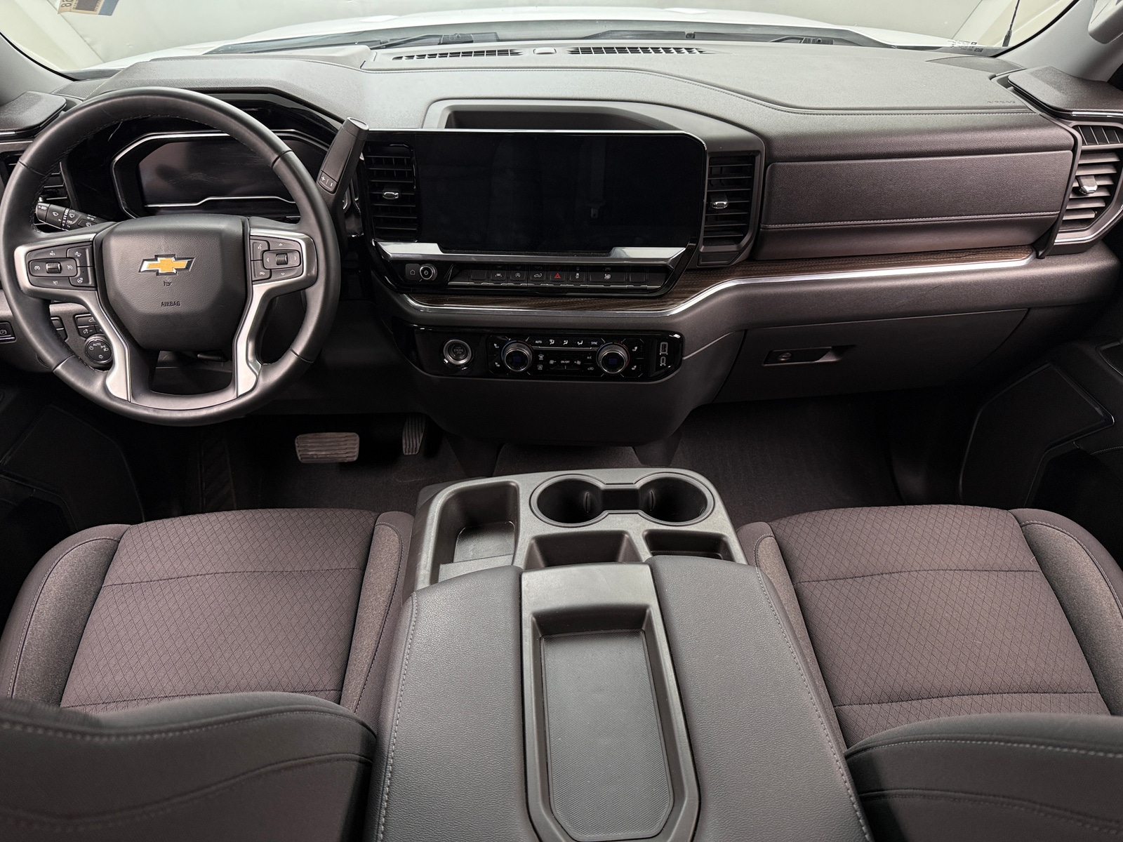 Thumbnail: 2023 Chevrolet Silverado 1500 - 3