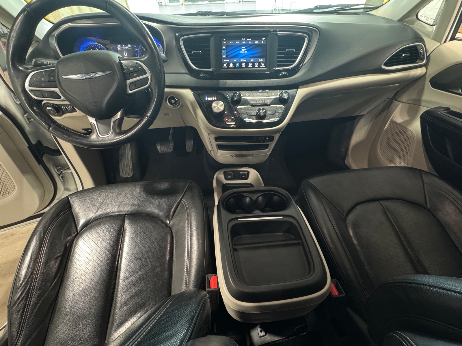 Thumbnail: 2020 Chrysler Pacifica - 2