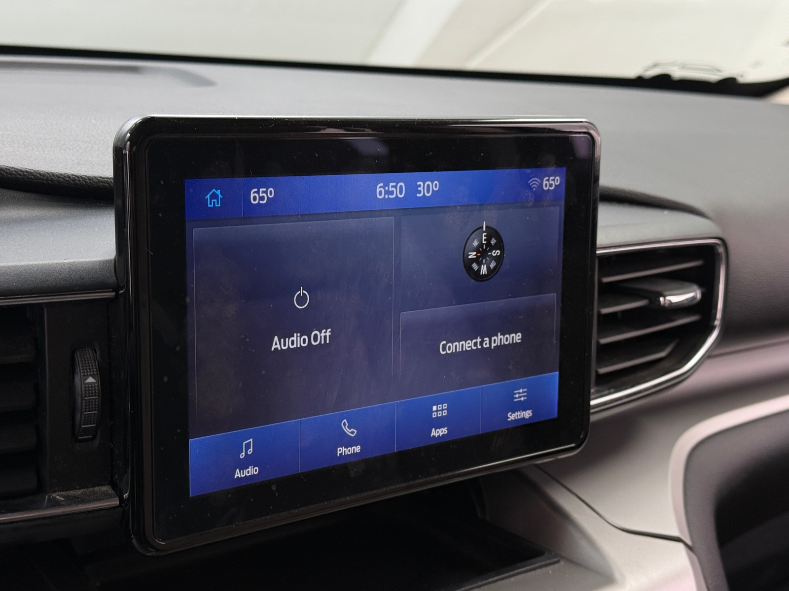 Thumbnail: 2022 Ford Explorer - 3