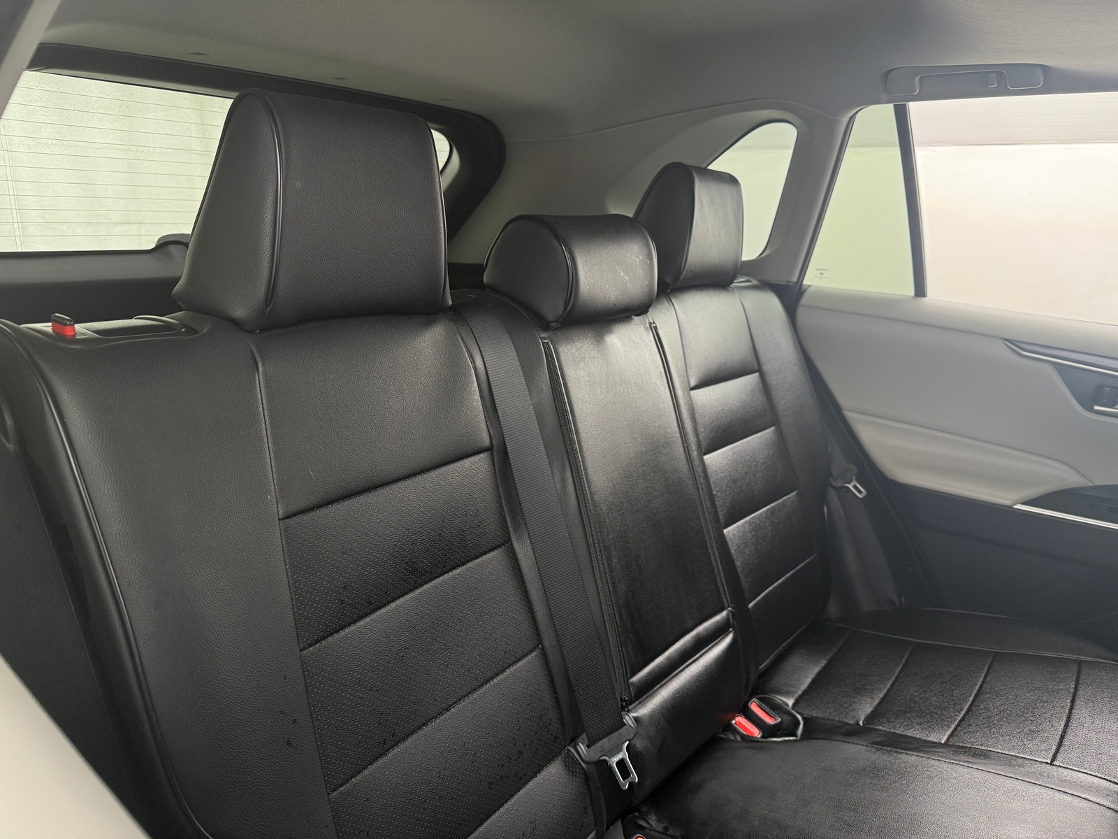 Thumbnail: 2021 Toyota RAV4 - 6