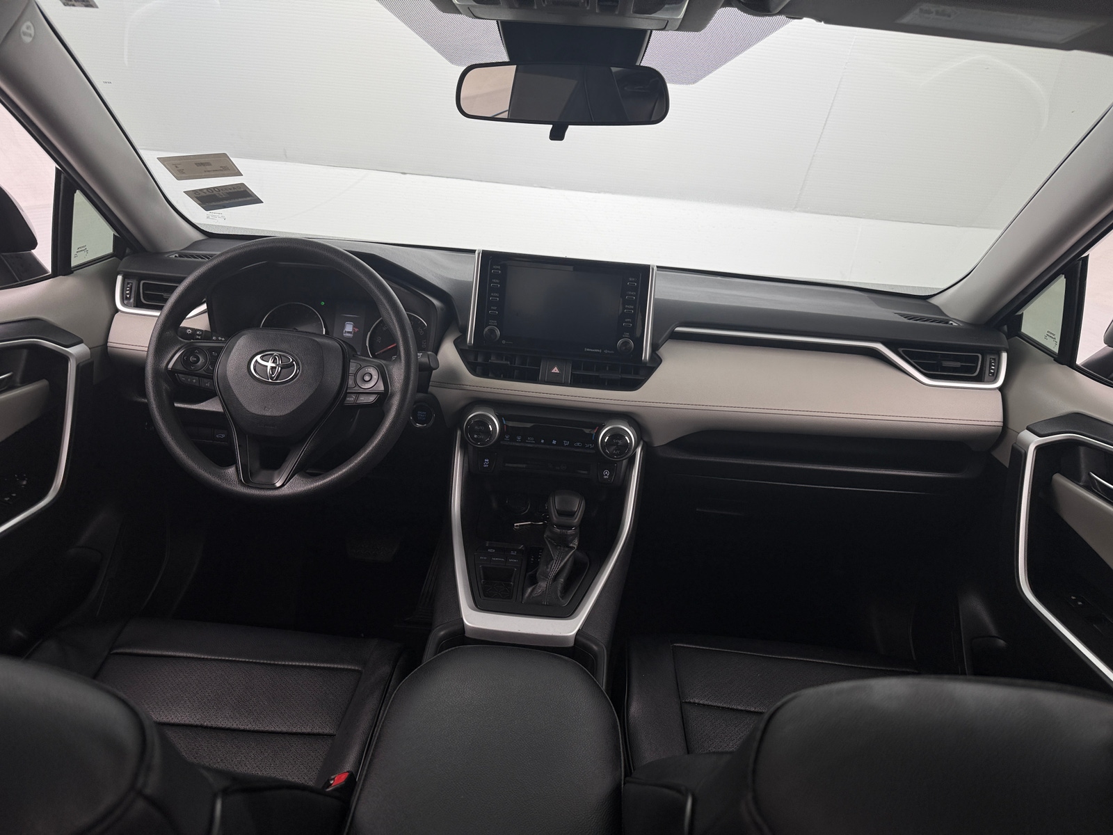 Thumbnail: 2021 Toyota RAV4 - 3