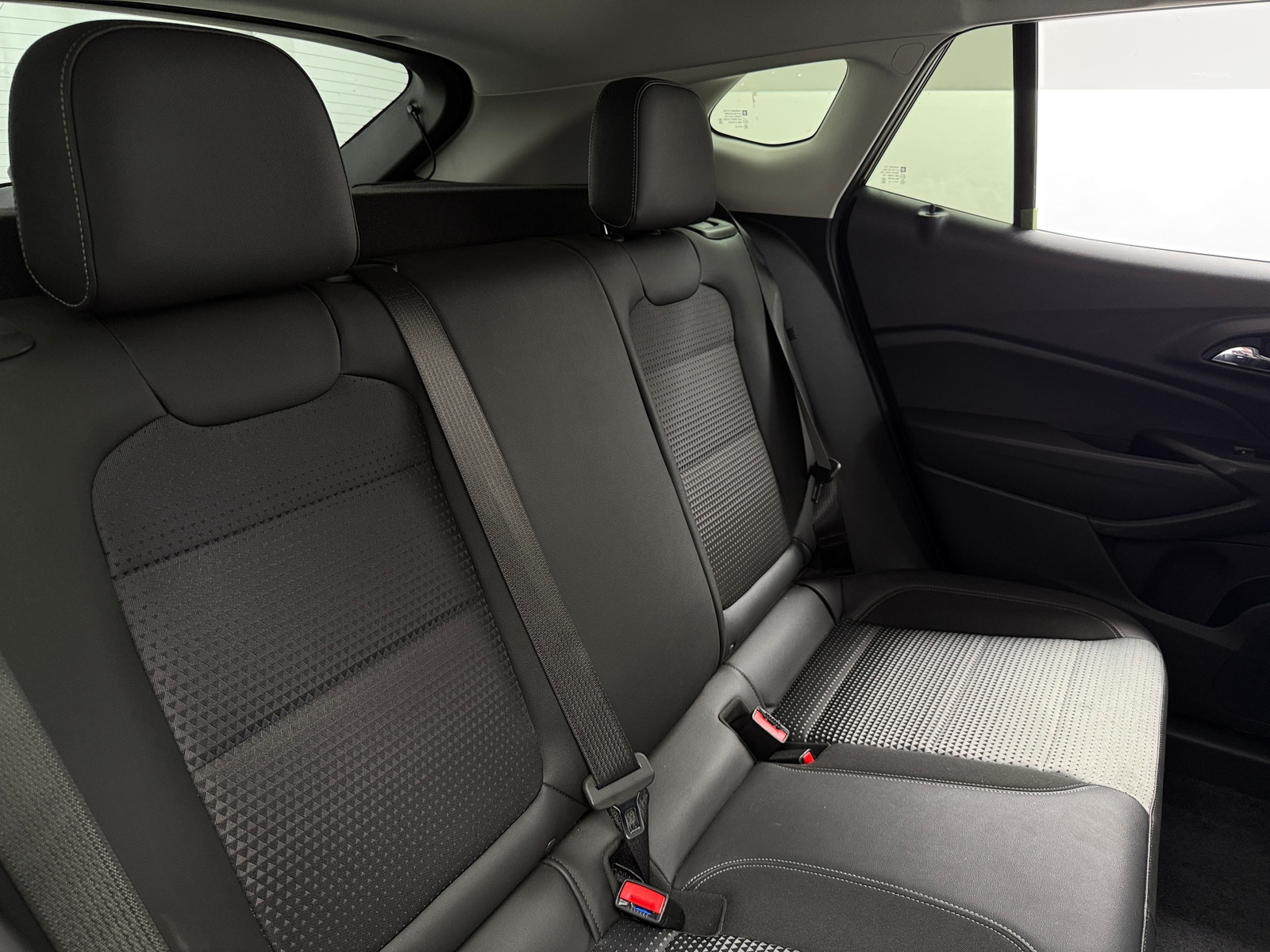 Thumbnail: 2025 Chevrolet Trax - 6