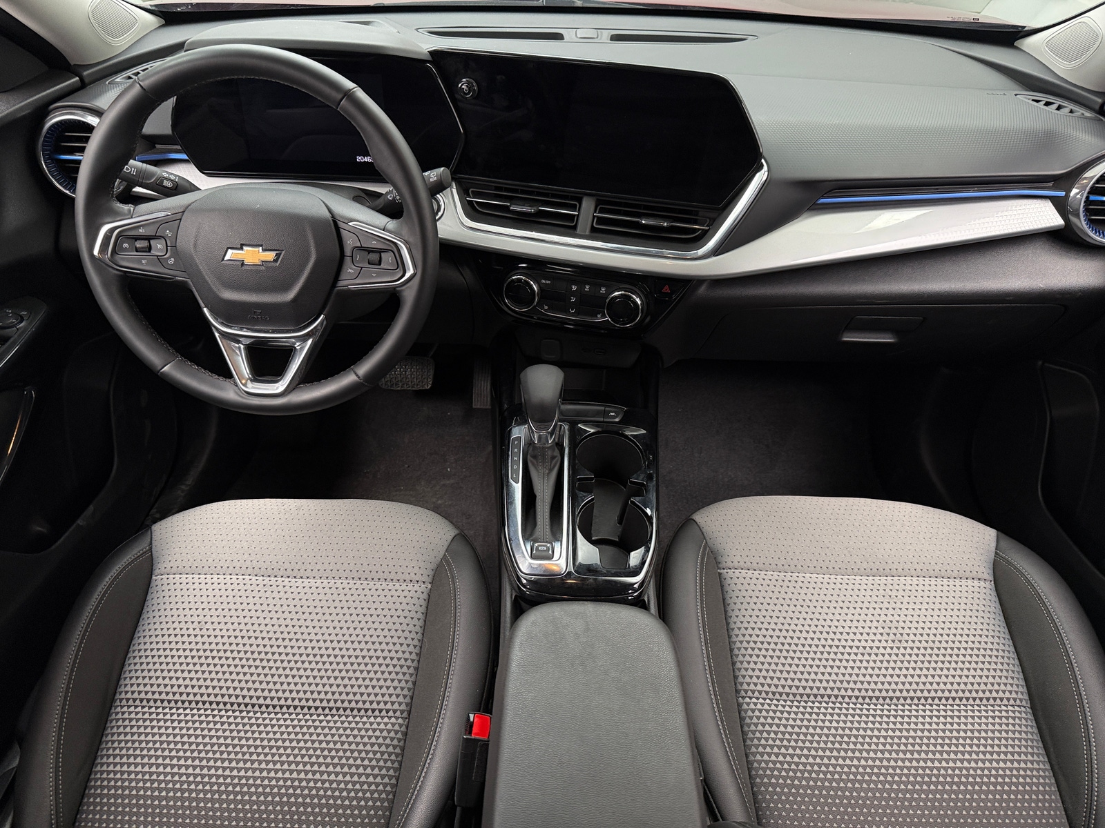 Thumbnail: 2025 Chevrolet Trax - 3