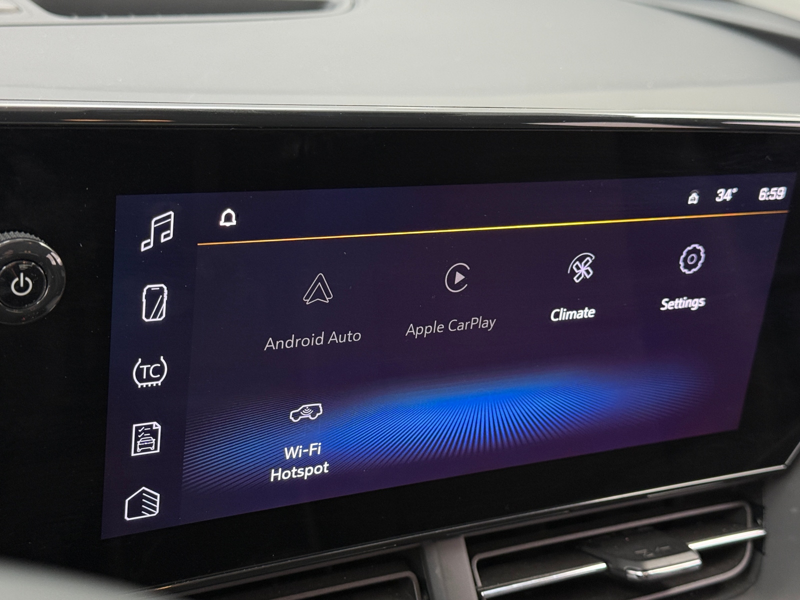 Thumbnail: 2025 Chevrolet Trax - 4