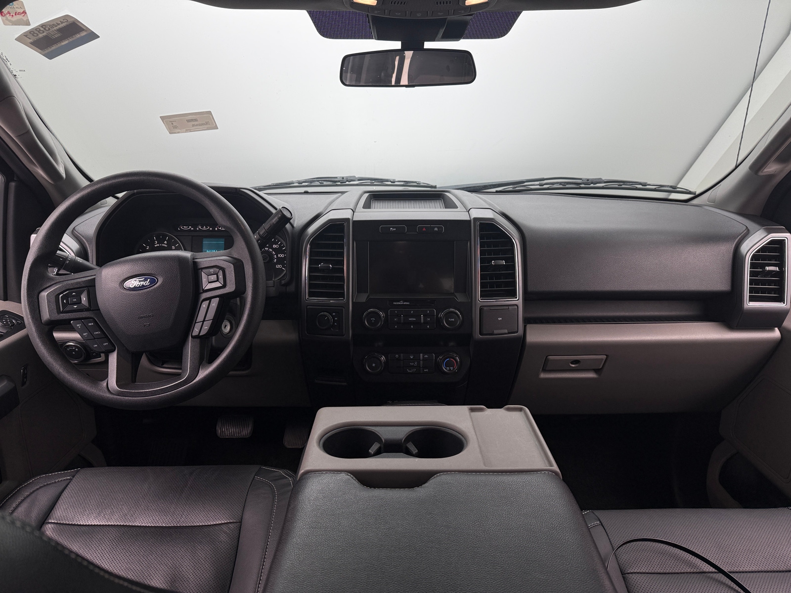 Thumbnail: 2019 Ford Econoline - 3