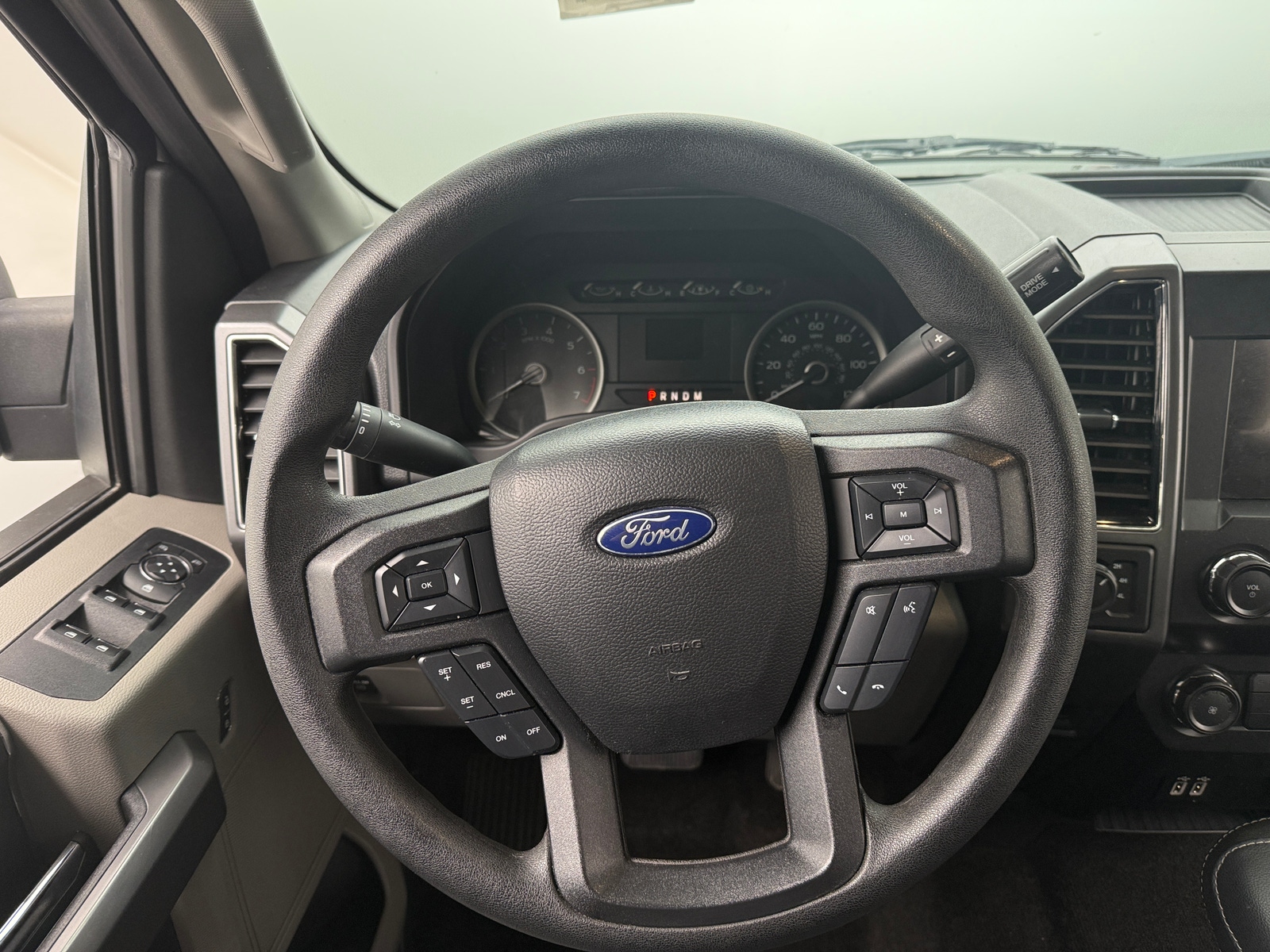 Thumbnail: 2019 Ford Econoline - 4