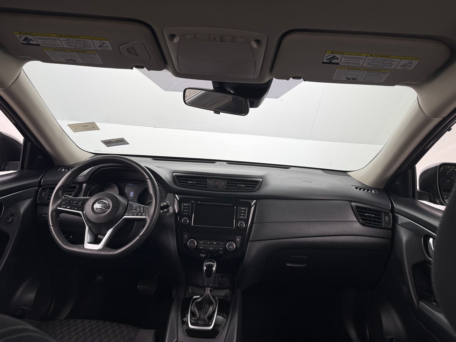 Thumbnail: 2020 Nissan Rogue - 3