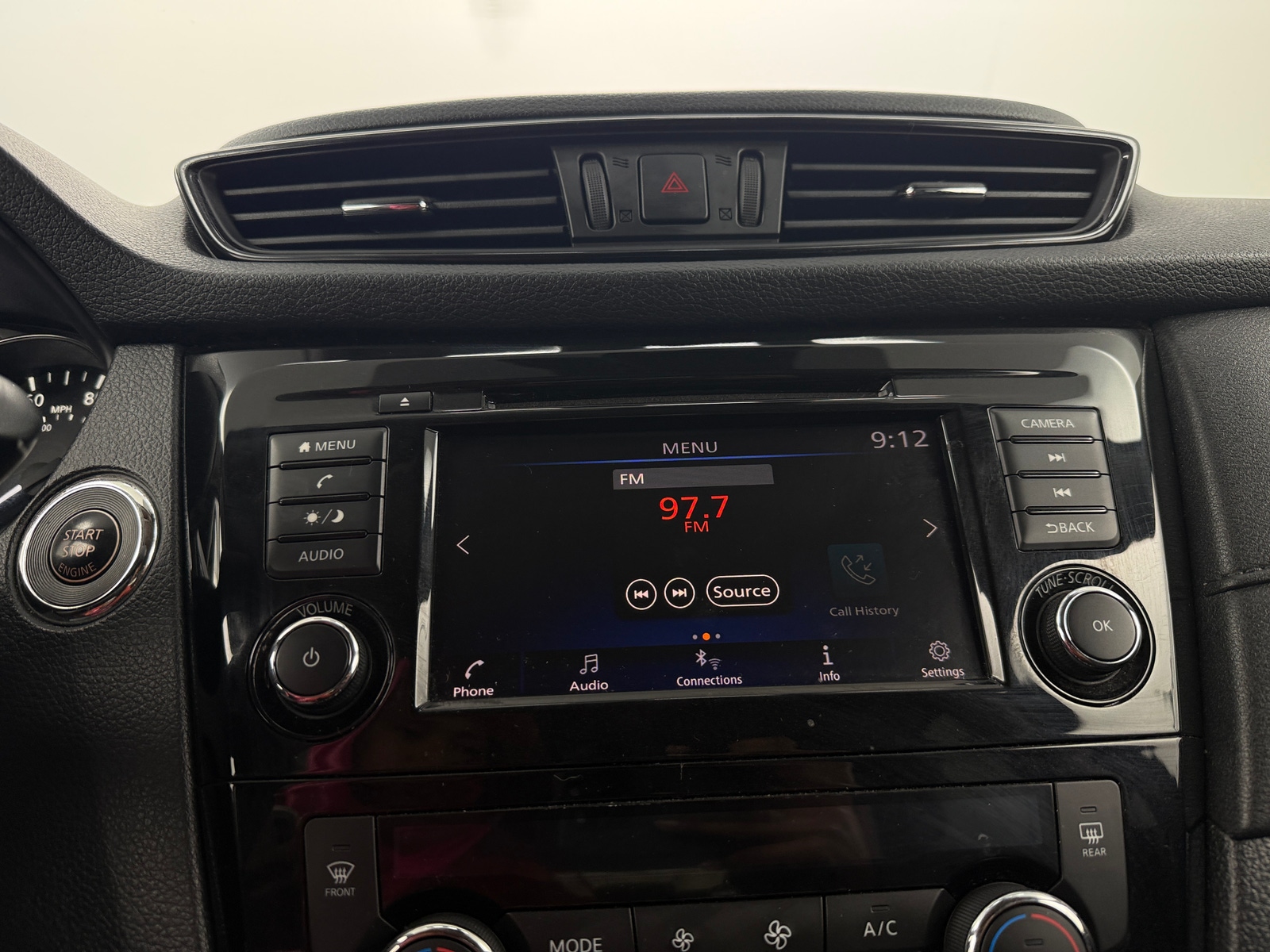 Thumbnail: 2020 Nissan Rogue - 4