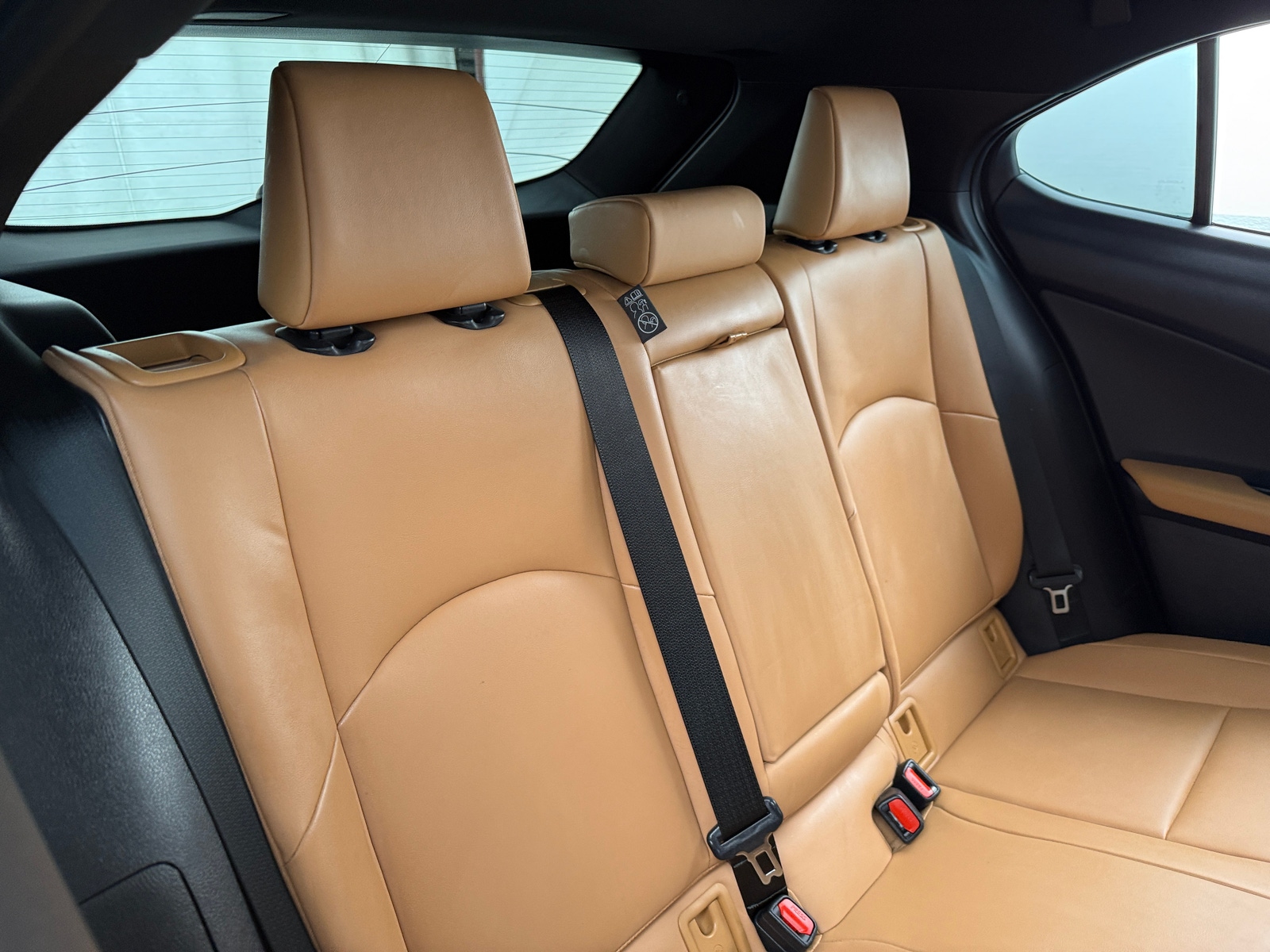 Thumbnail: 2025 Lexus UX - 5