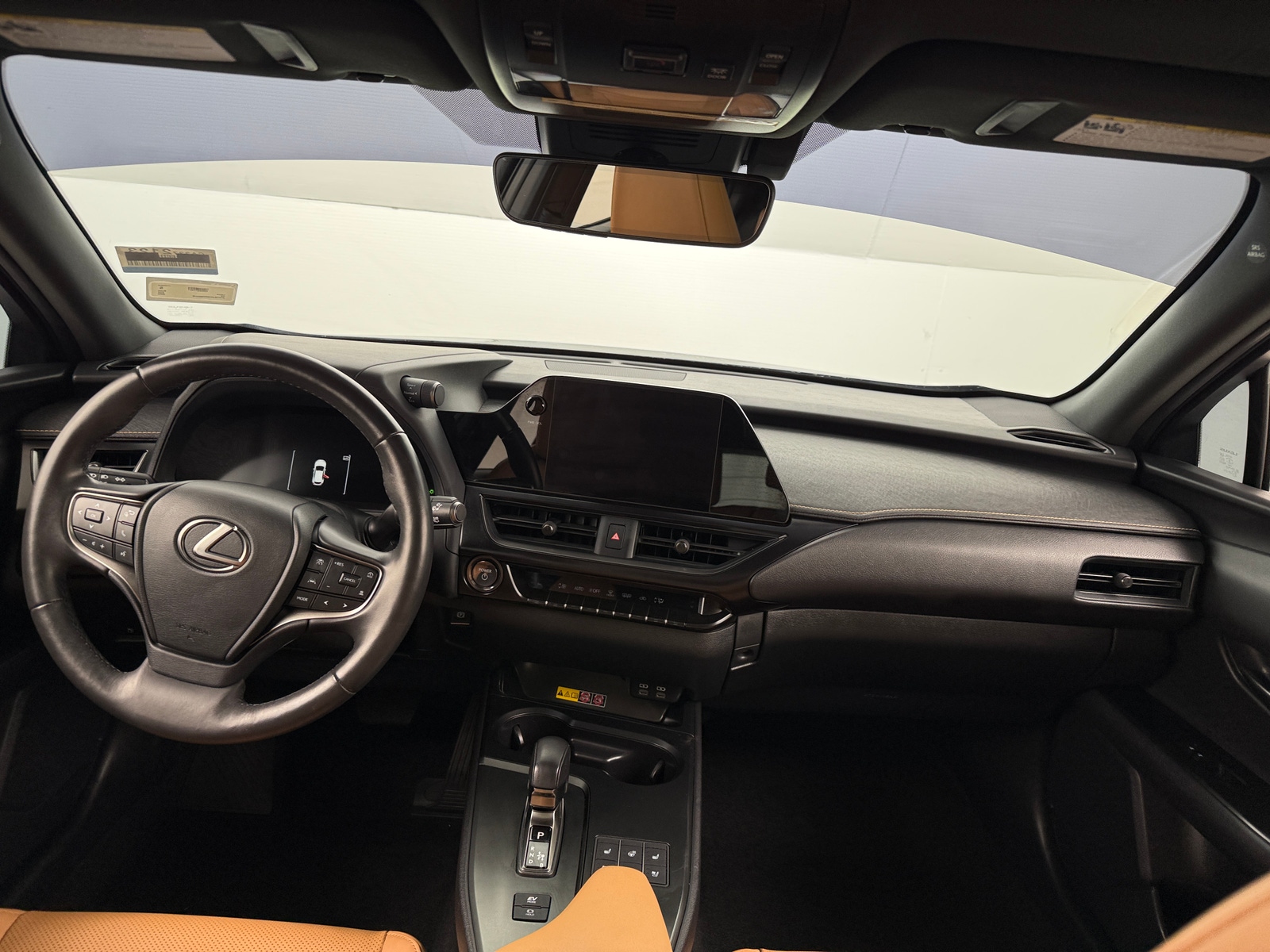 Thumbnail: 2025 Lexus UX - 2