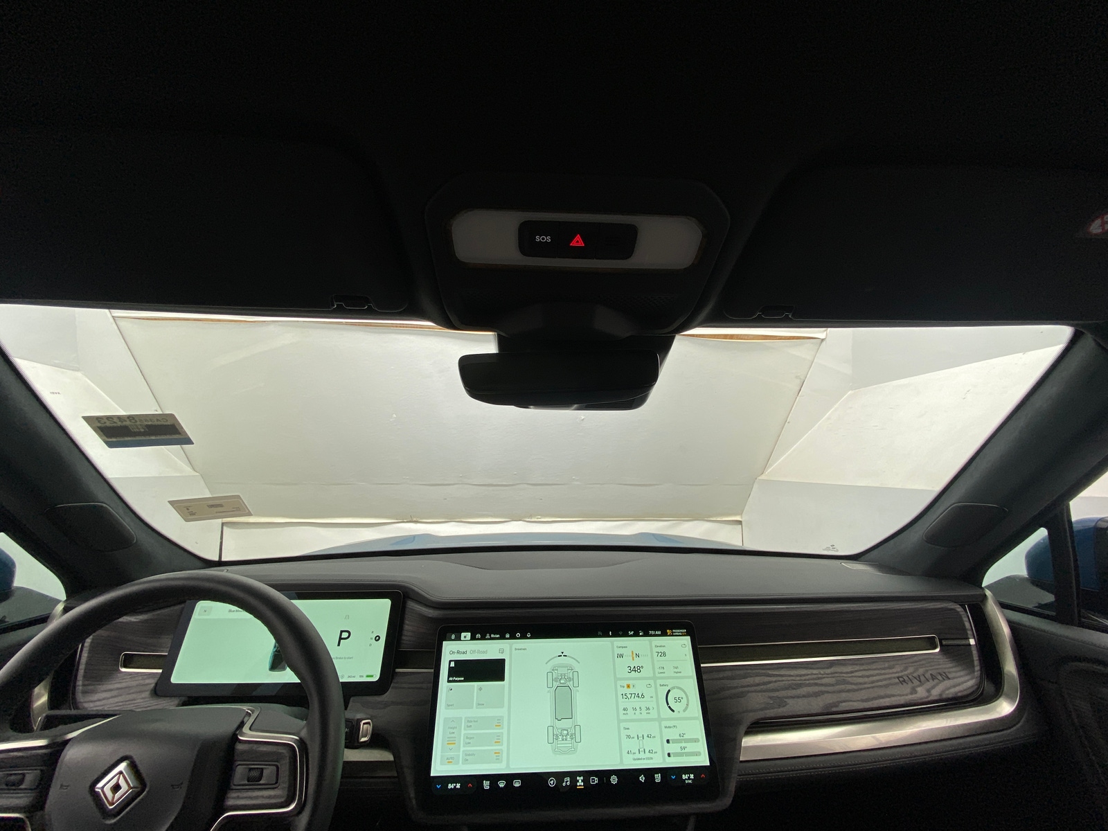 Thumbnail: 2024 Rivian R1T - 2