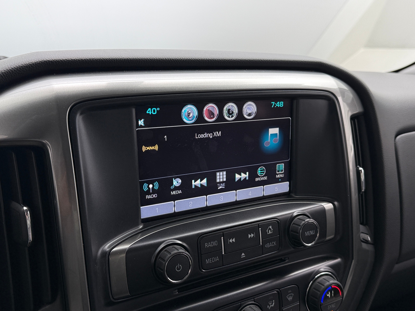 Thumbnail: 2016 Chevrolet Silverado 1500 - 4